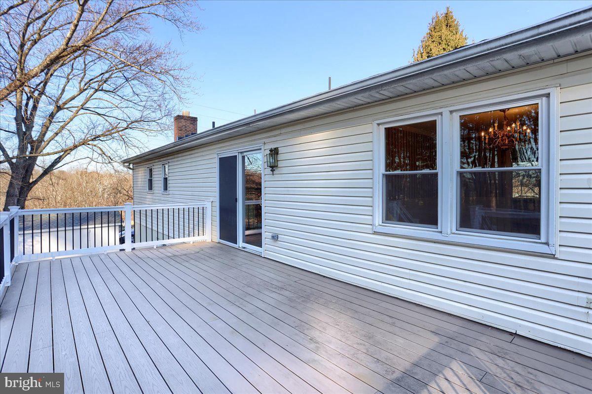 ROCKS ACRES - Residential