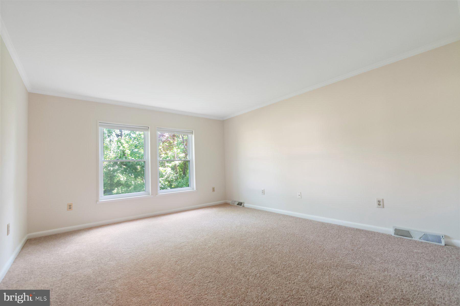 NOTTINGHAM VILLAGE - Residential