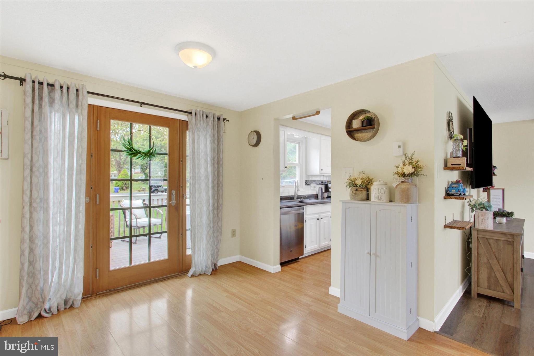 8258 SHEFFIELD MANOR BOULEVARD