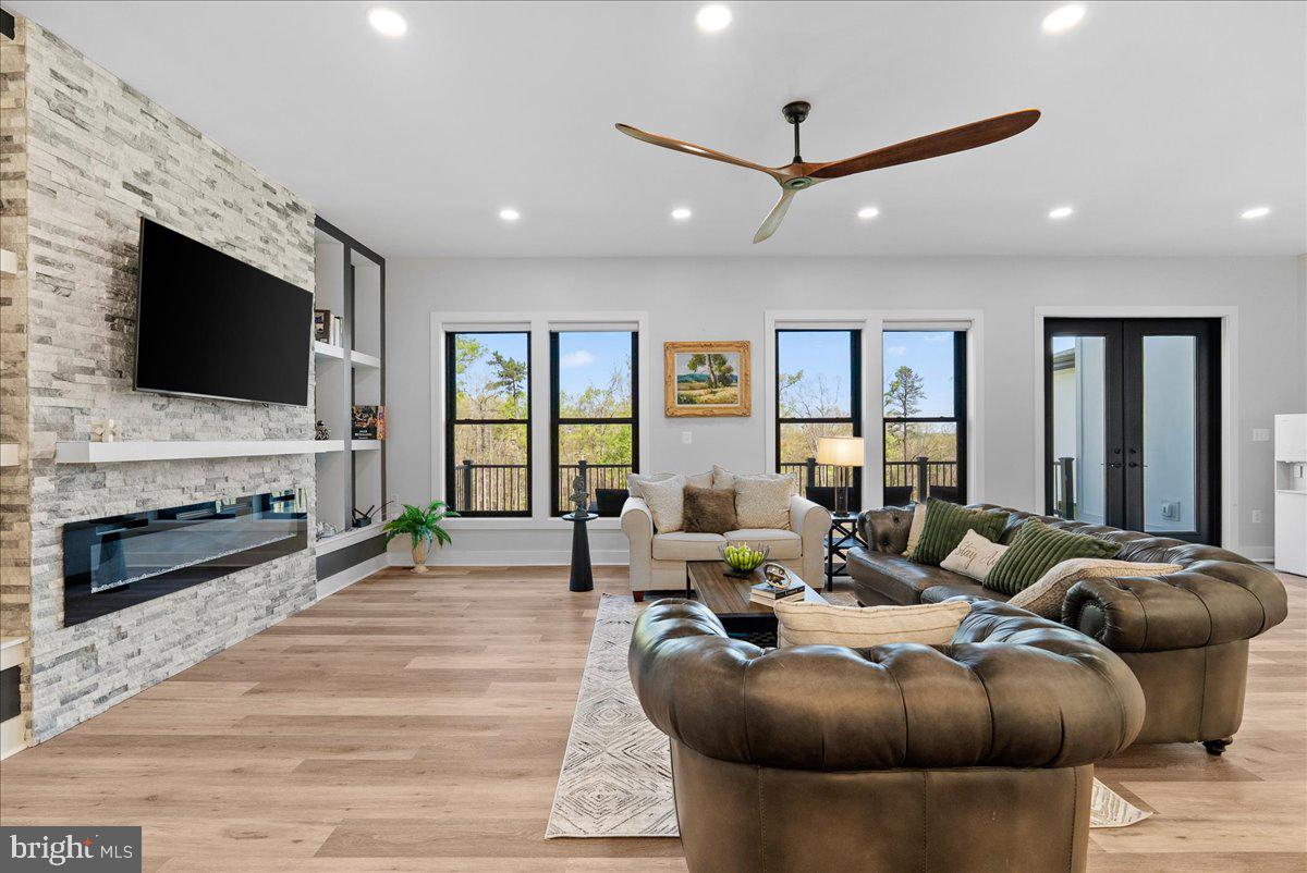 MORGANS RIDGE - Residential