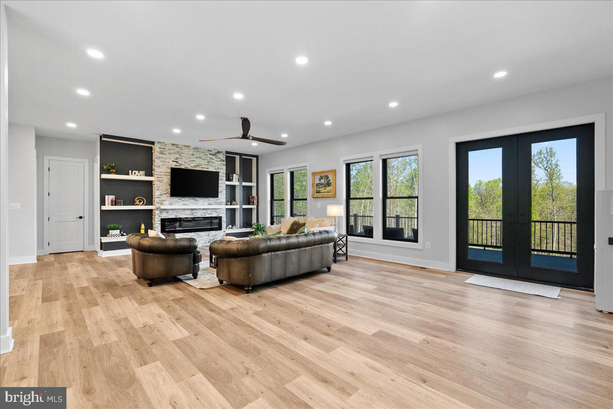 MORGANS RIDGE - Residential