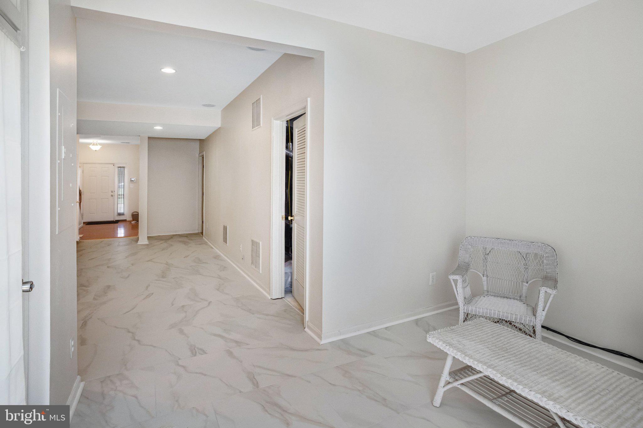 PORT POTOMAC - Residential