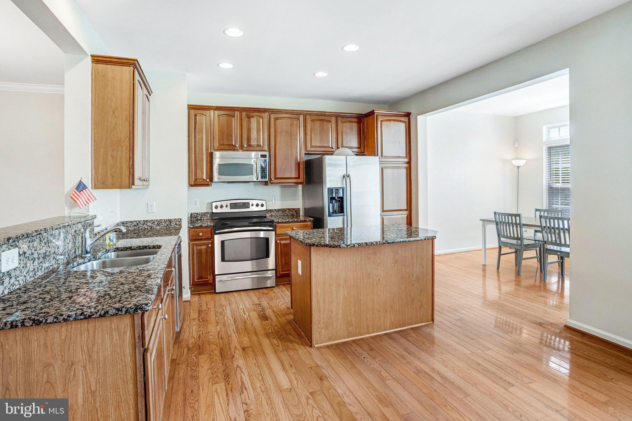 PORT POTOMAC - Residential