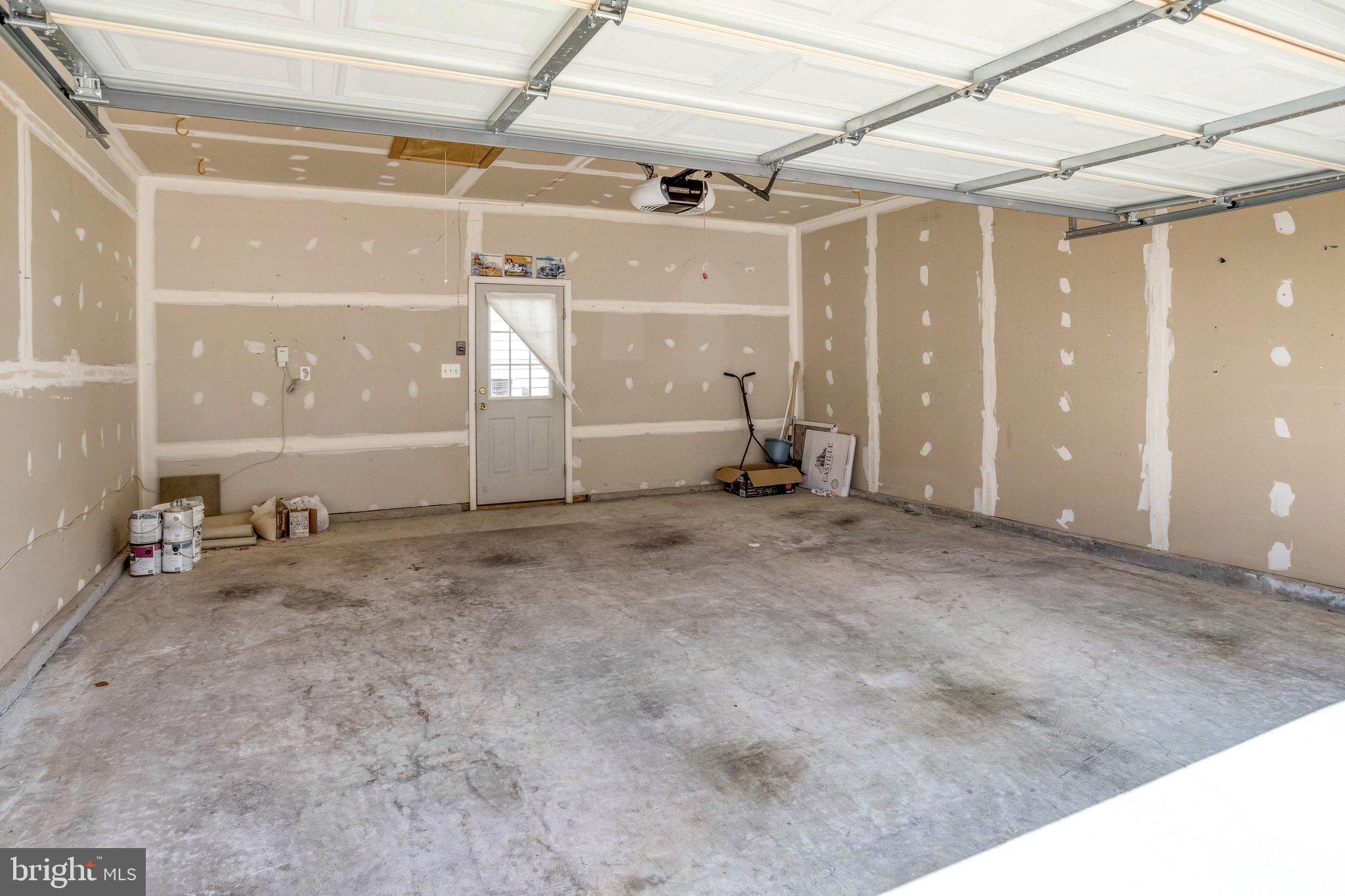 PORT POTOMAC - Residential