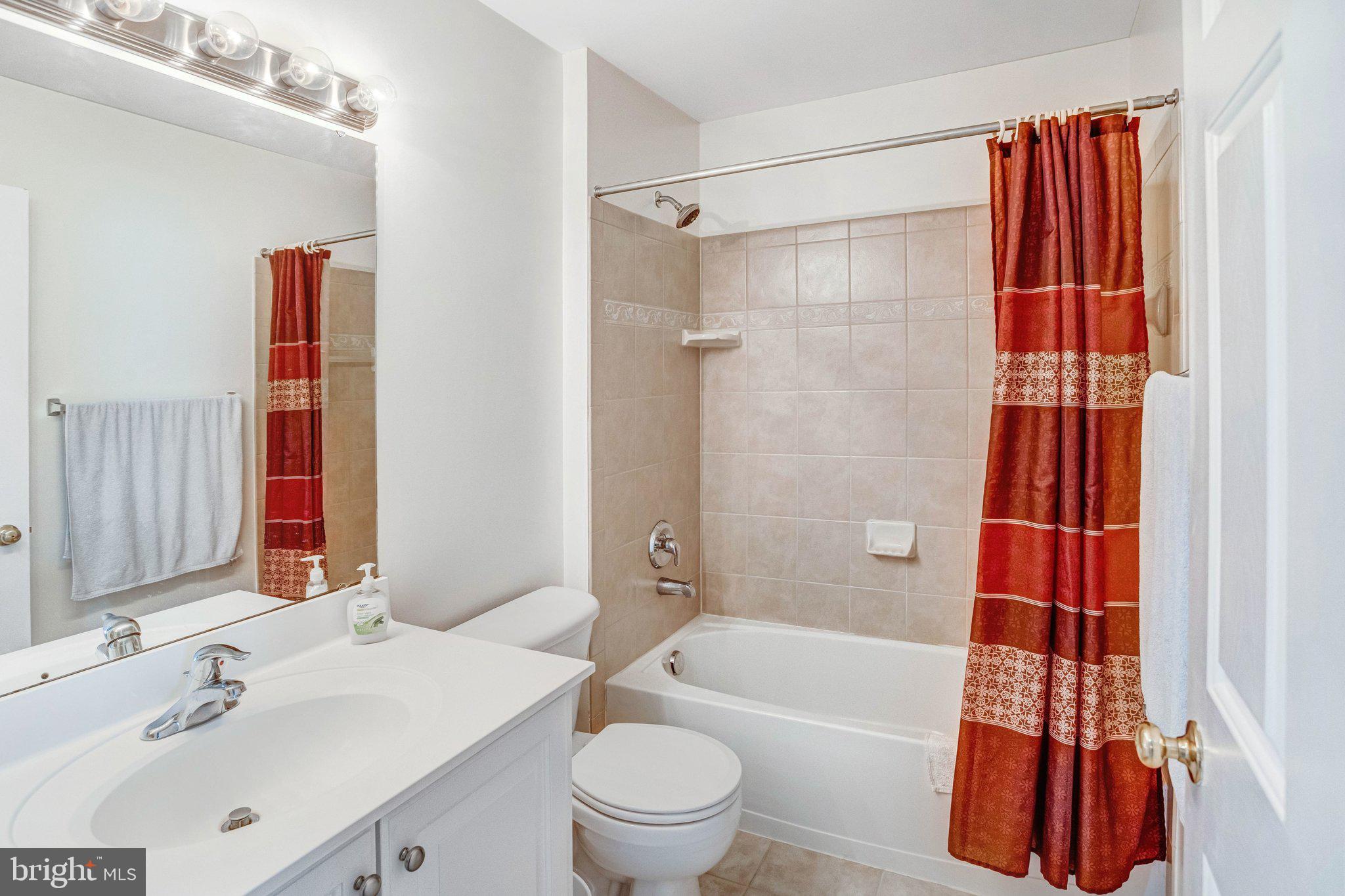 PORT POTOMAC - Residential