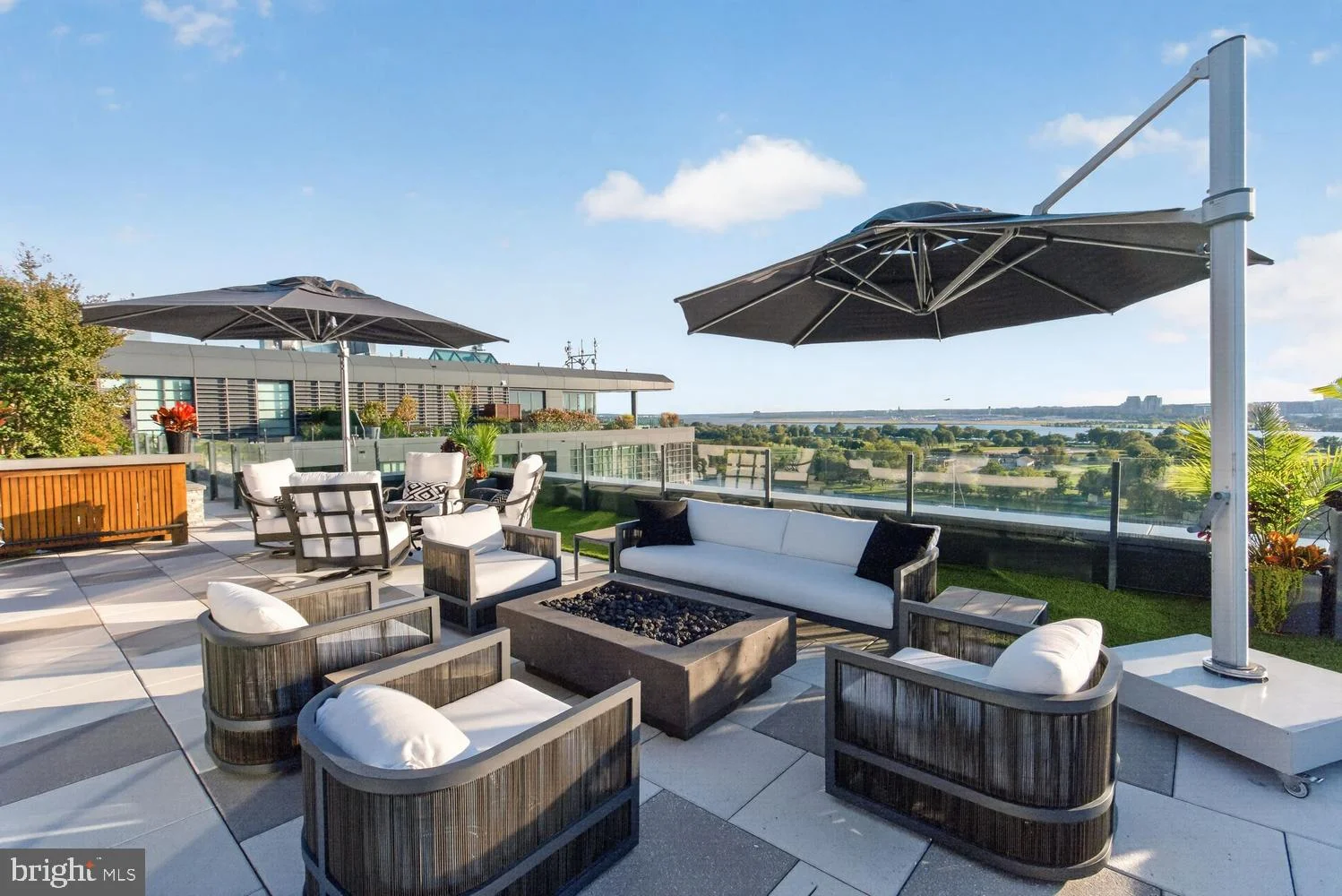 45 Sutton Square SW Unit PH01, Washington, DC 20024