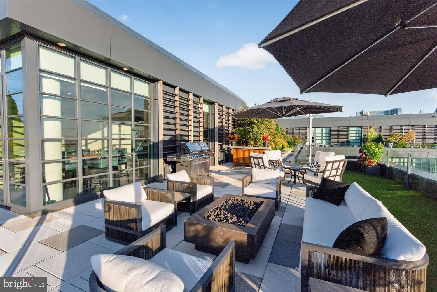 45 SUTTON SQUARE SW PH01