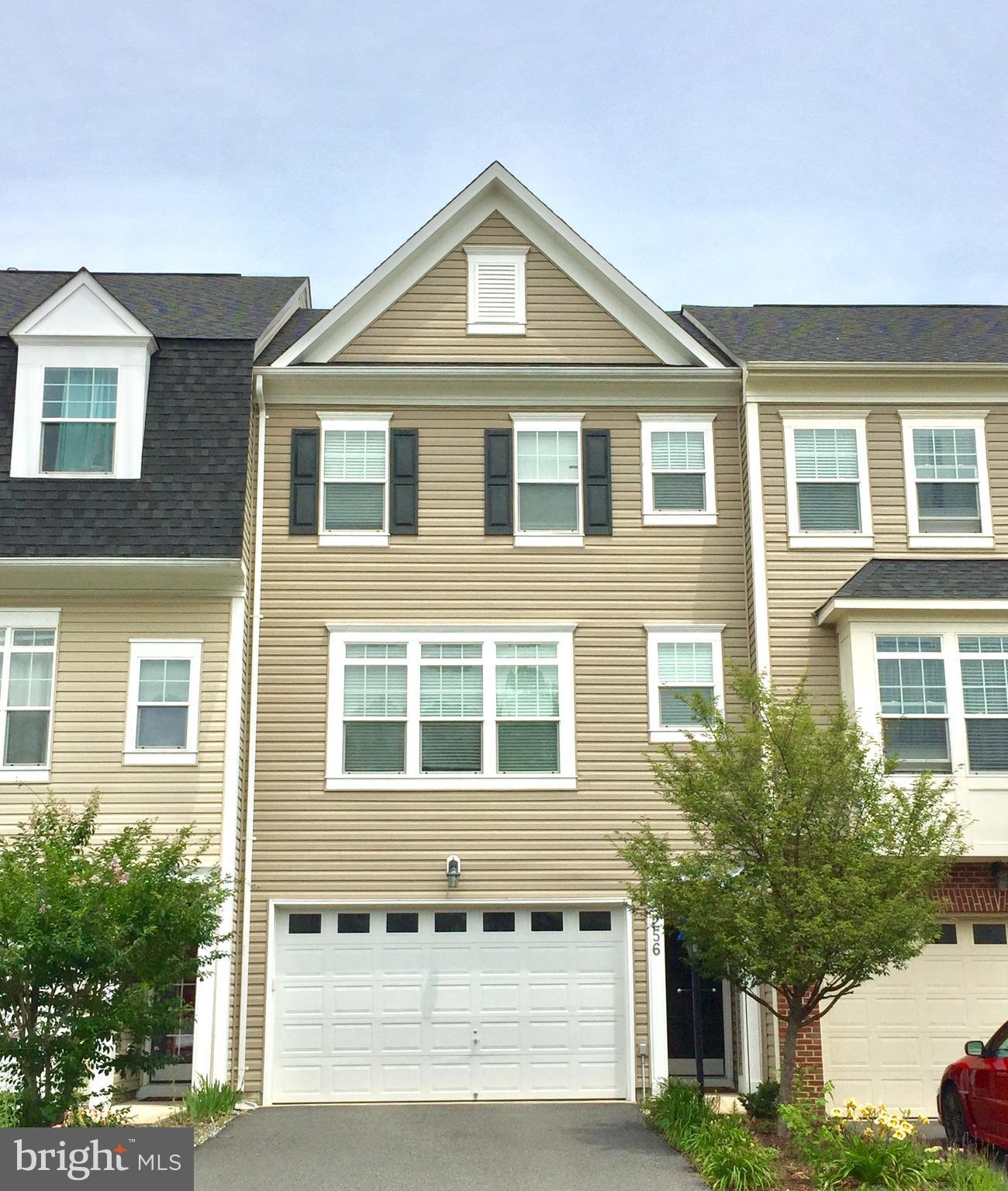 WOODSTREAM - Residential Lease