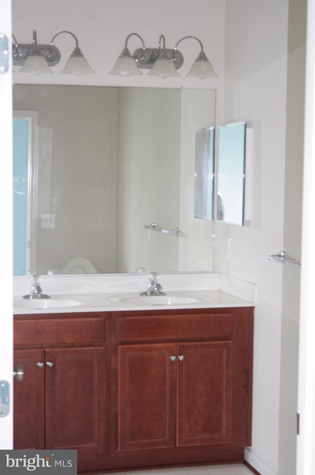 WOODSTREAM - Residential Lease