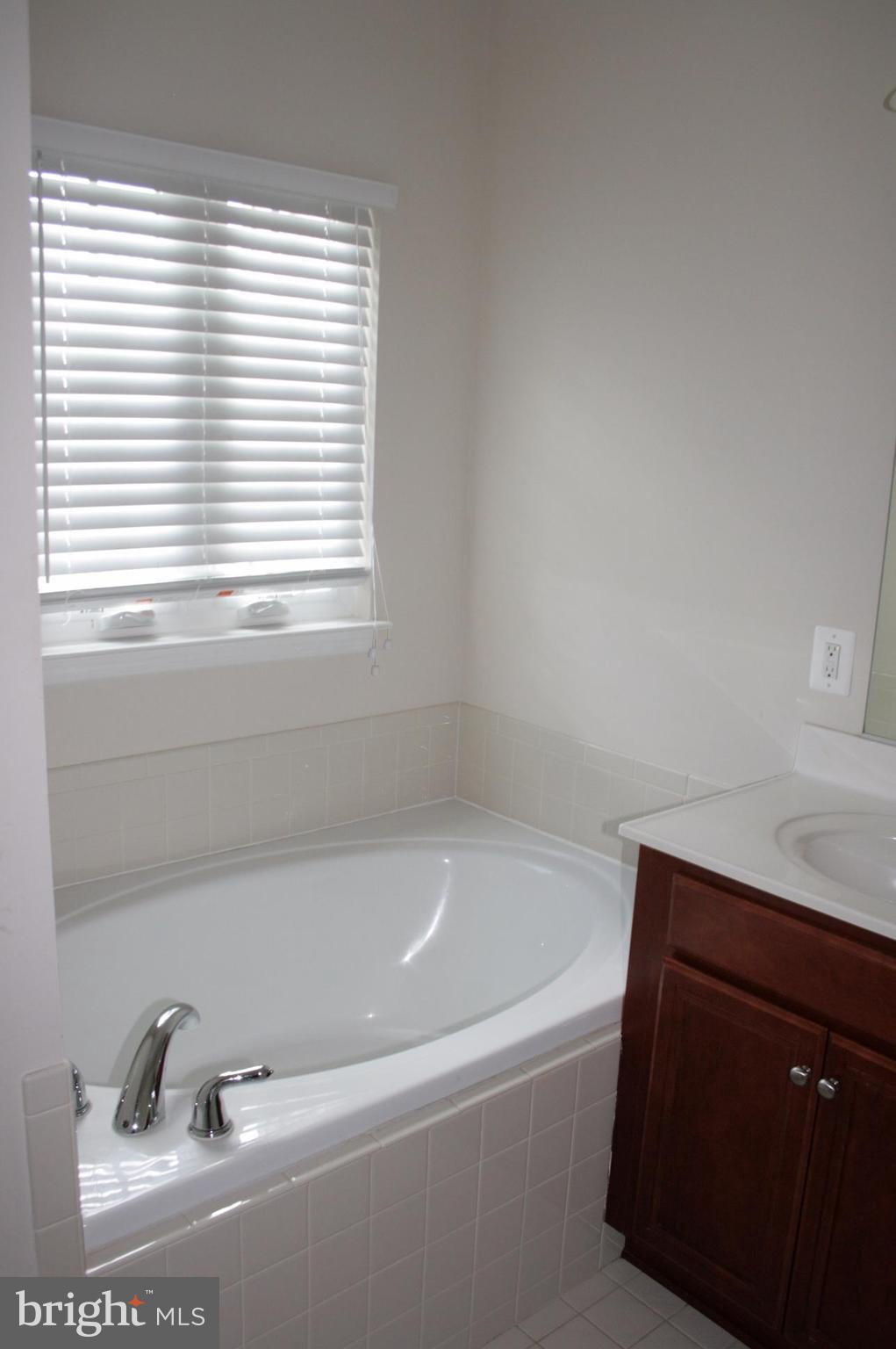 WOODSTREAM - Residential Lease