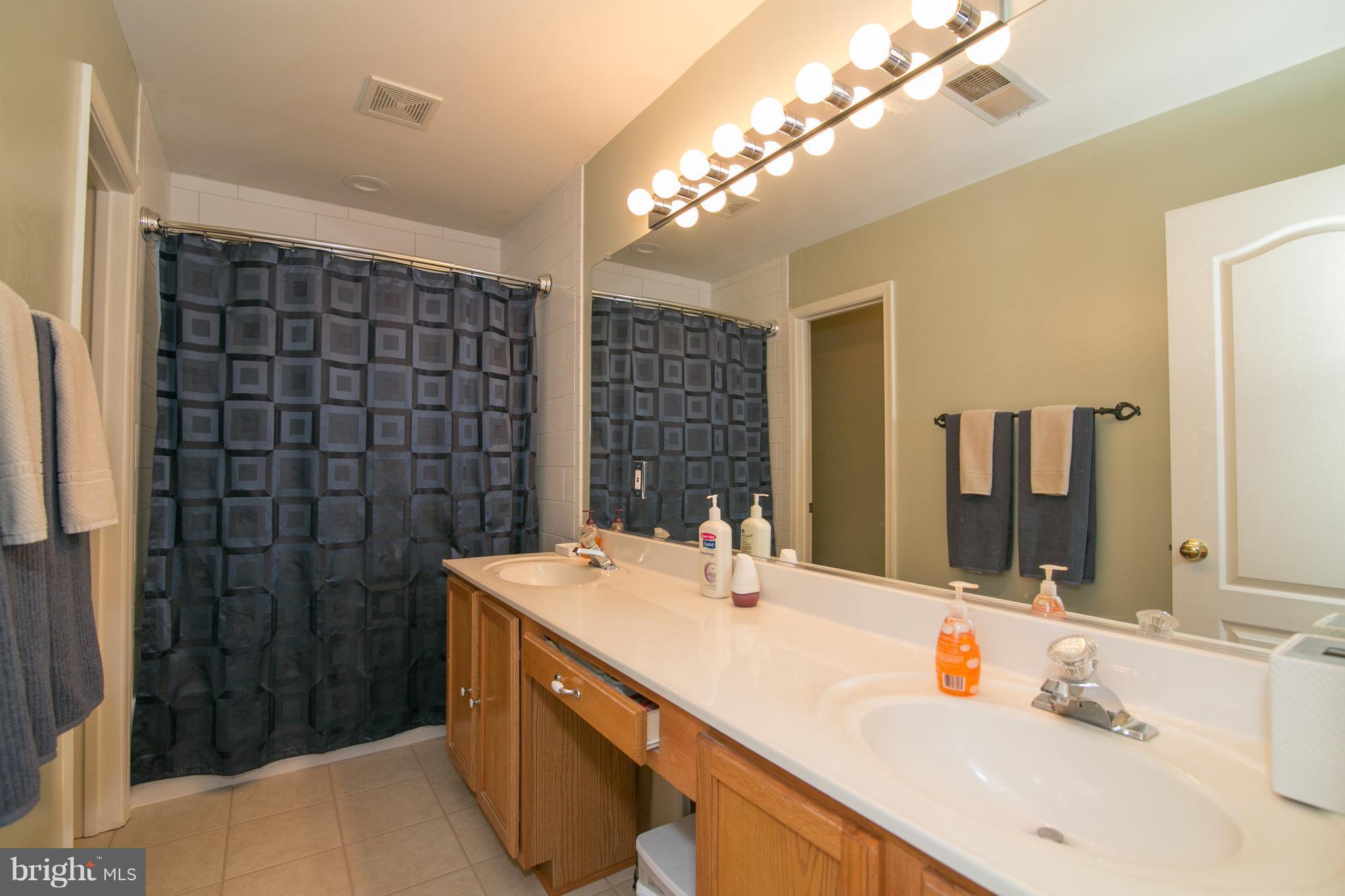 PRINCETON WOODS - Residential