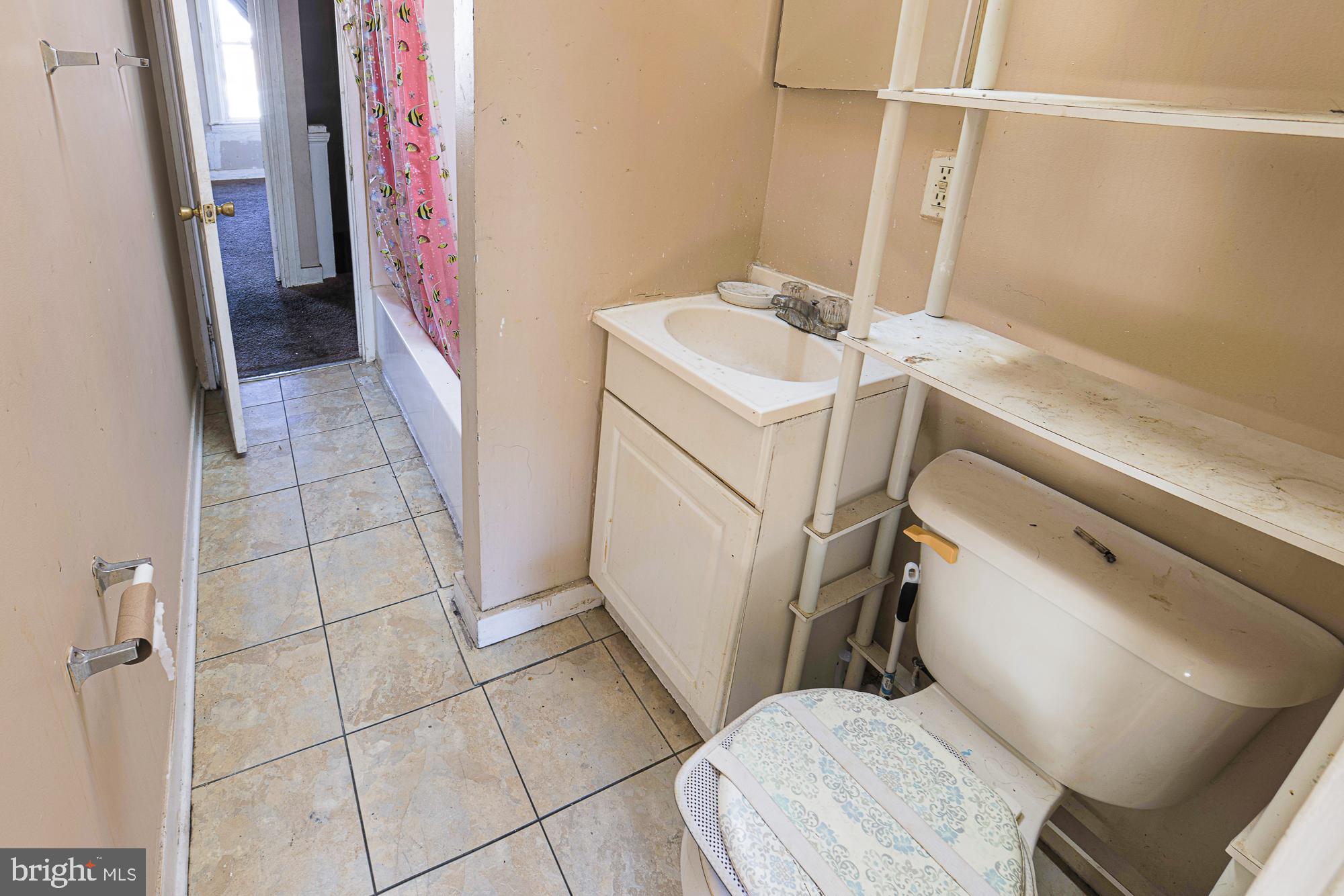 EAST BALTIMORE MIDWAY - Residential