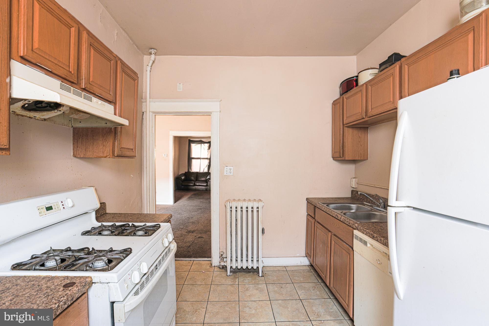 EAST BALTIMORE MIDWAY - Residential