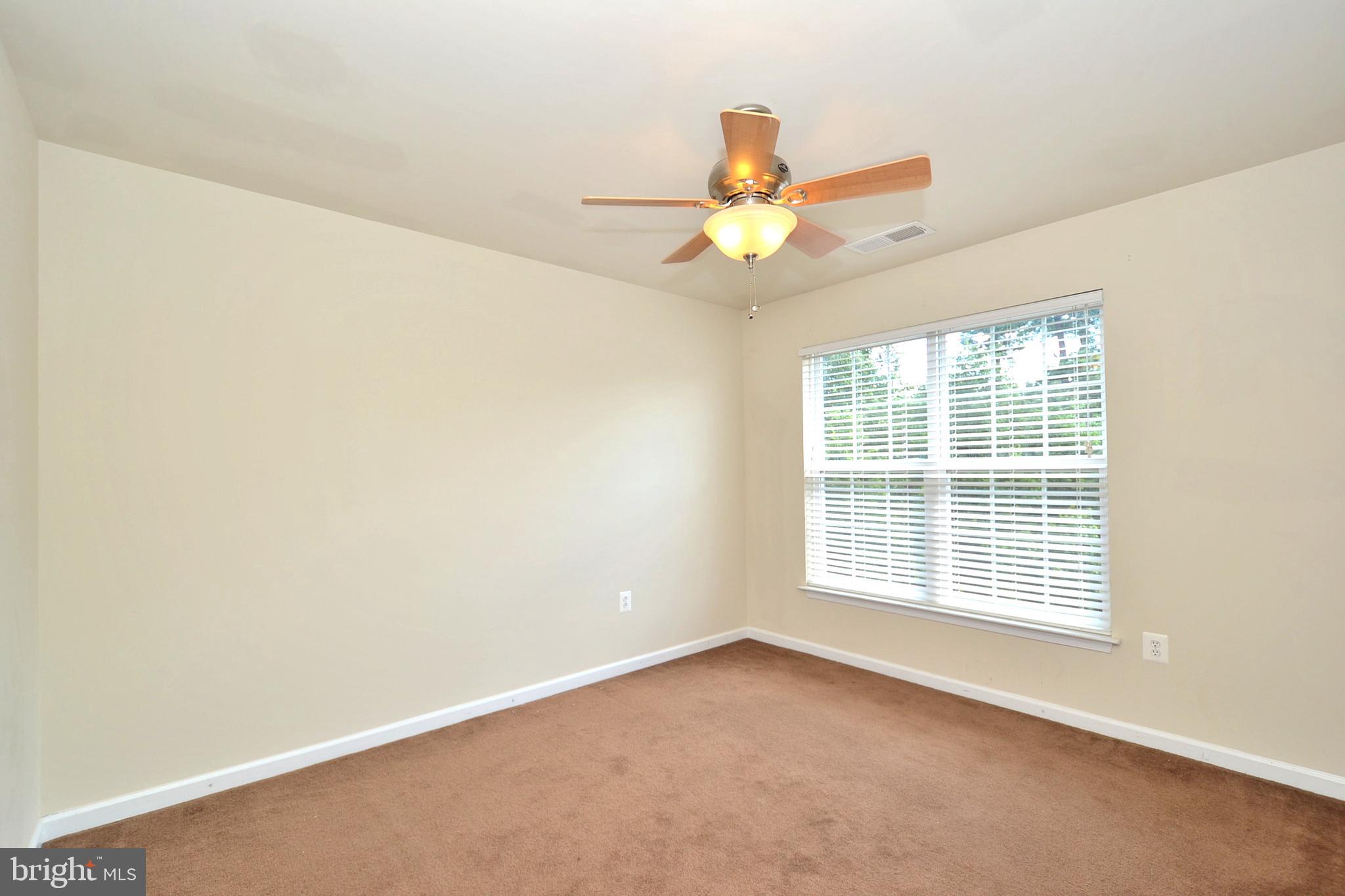 WESTBURY - Residential