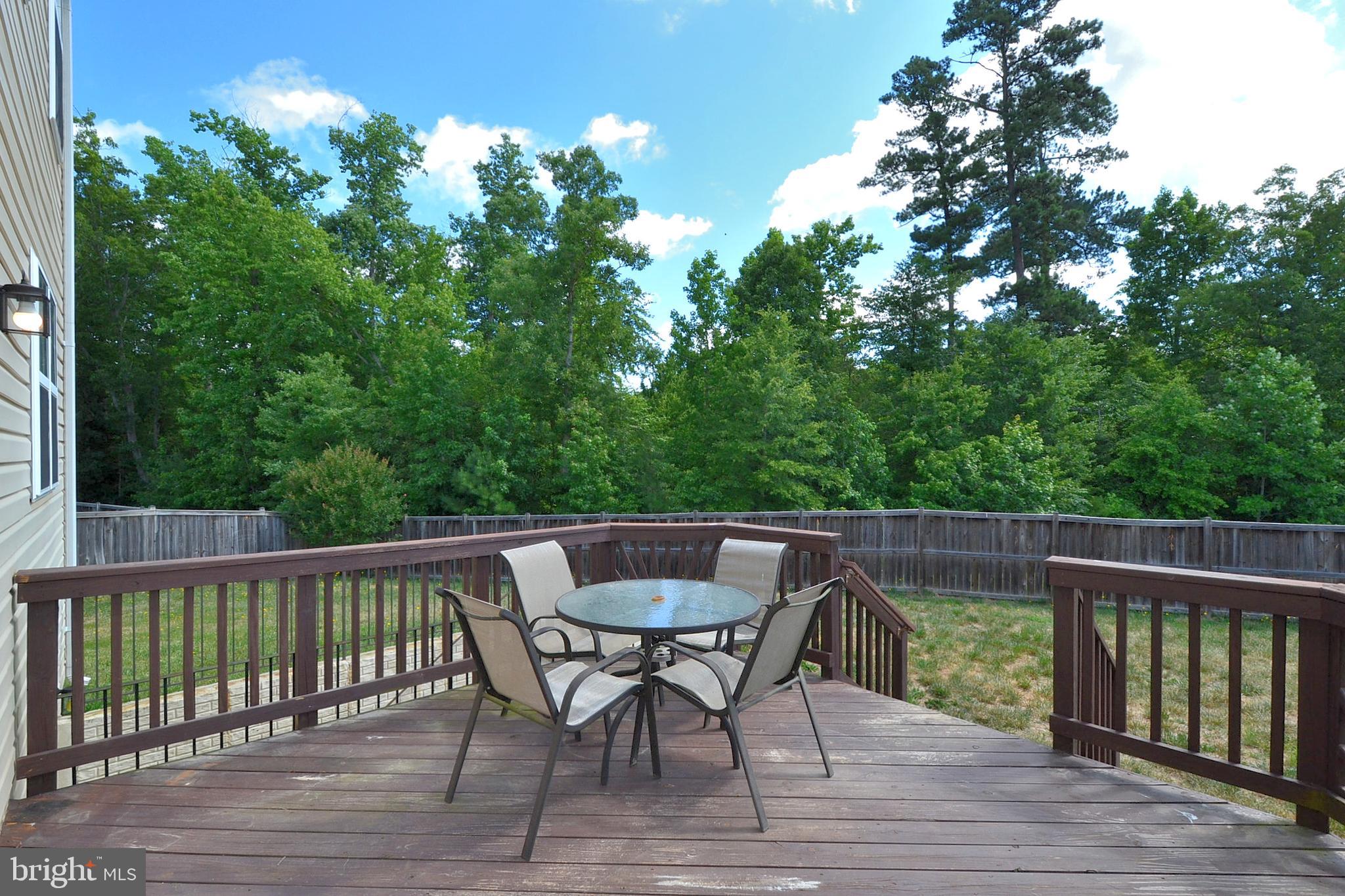 WESTBURY - Residential