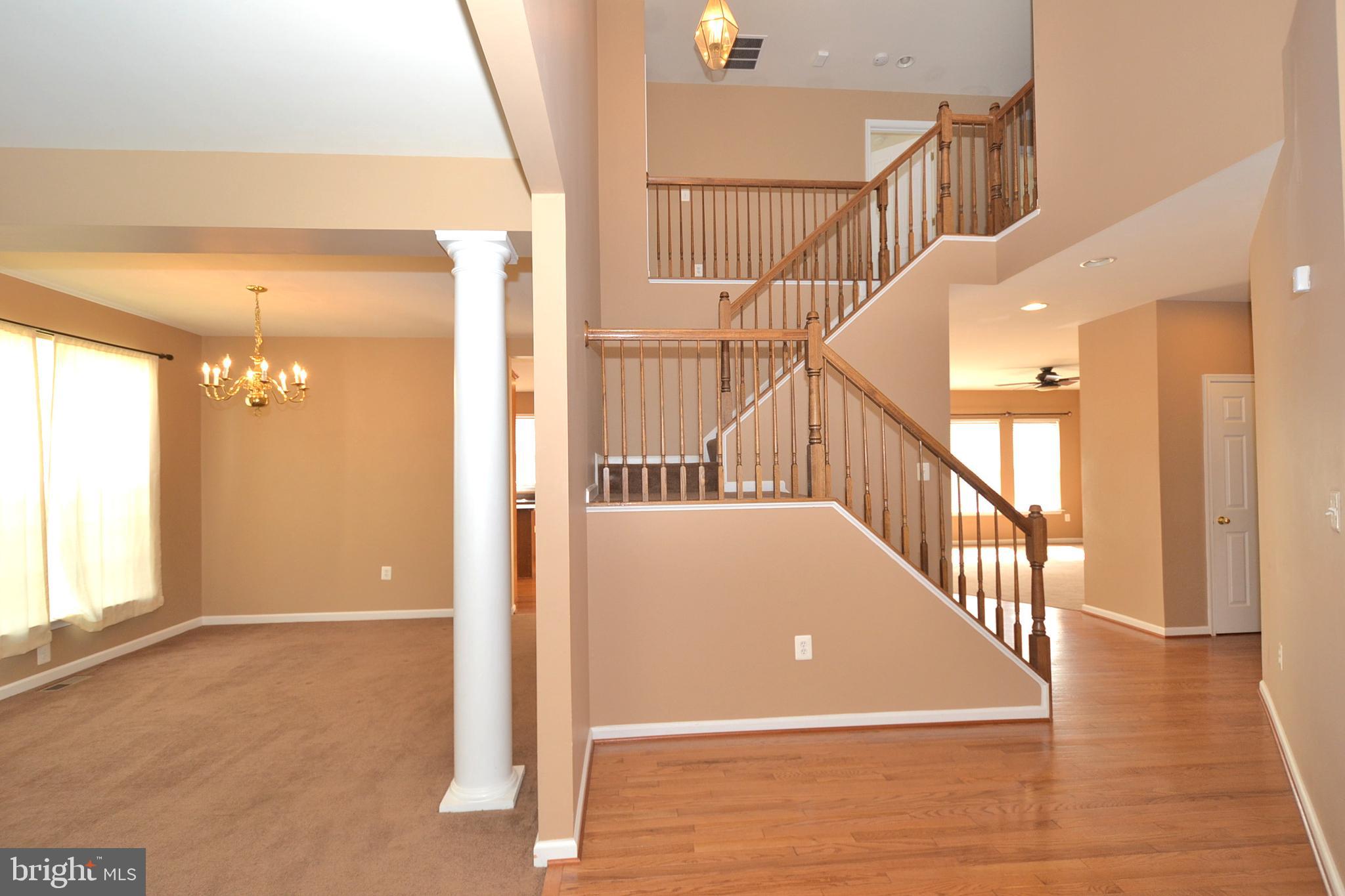 WESTBURY - Residential