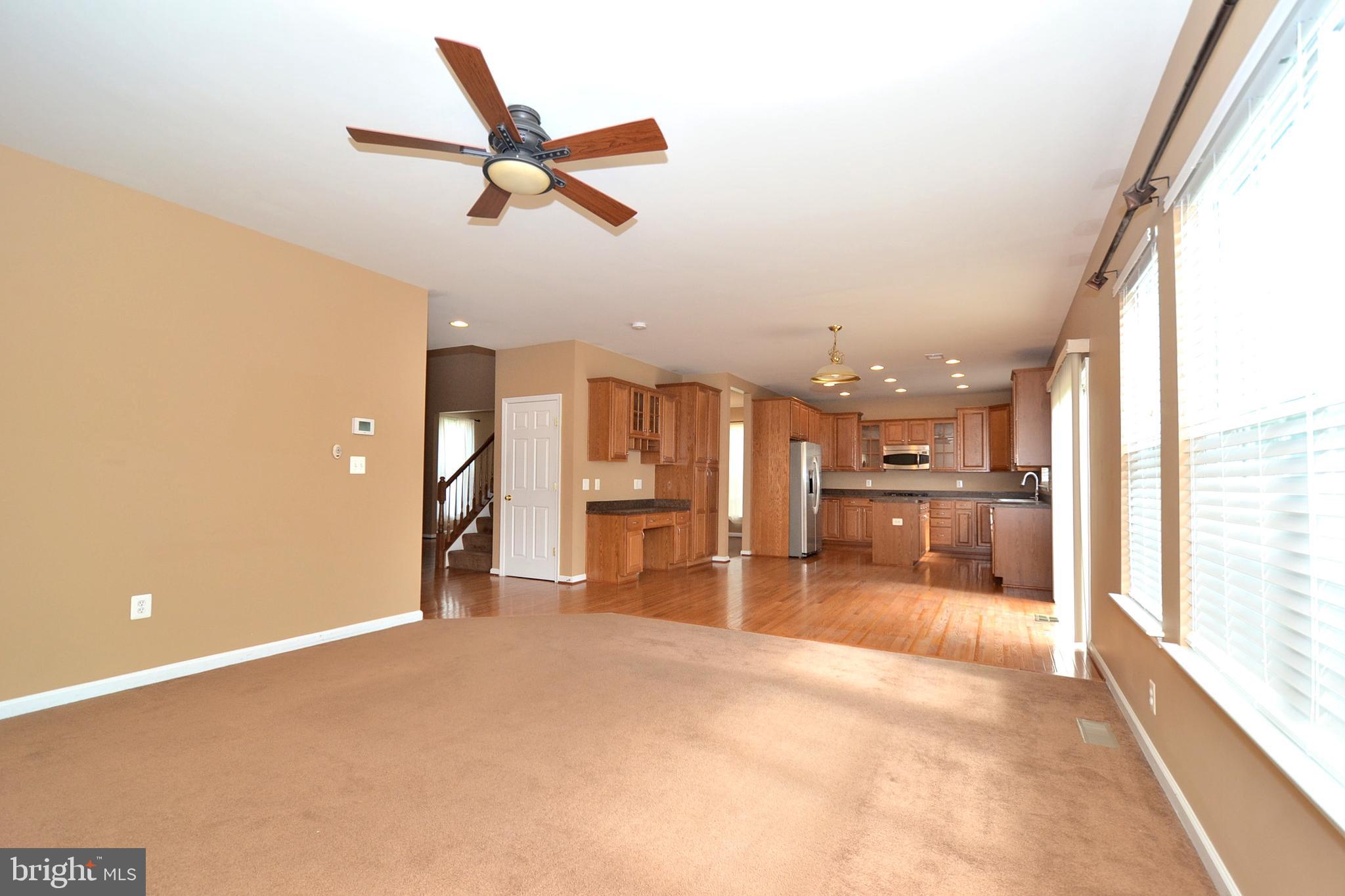 WESTBURY - Residential