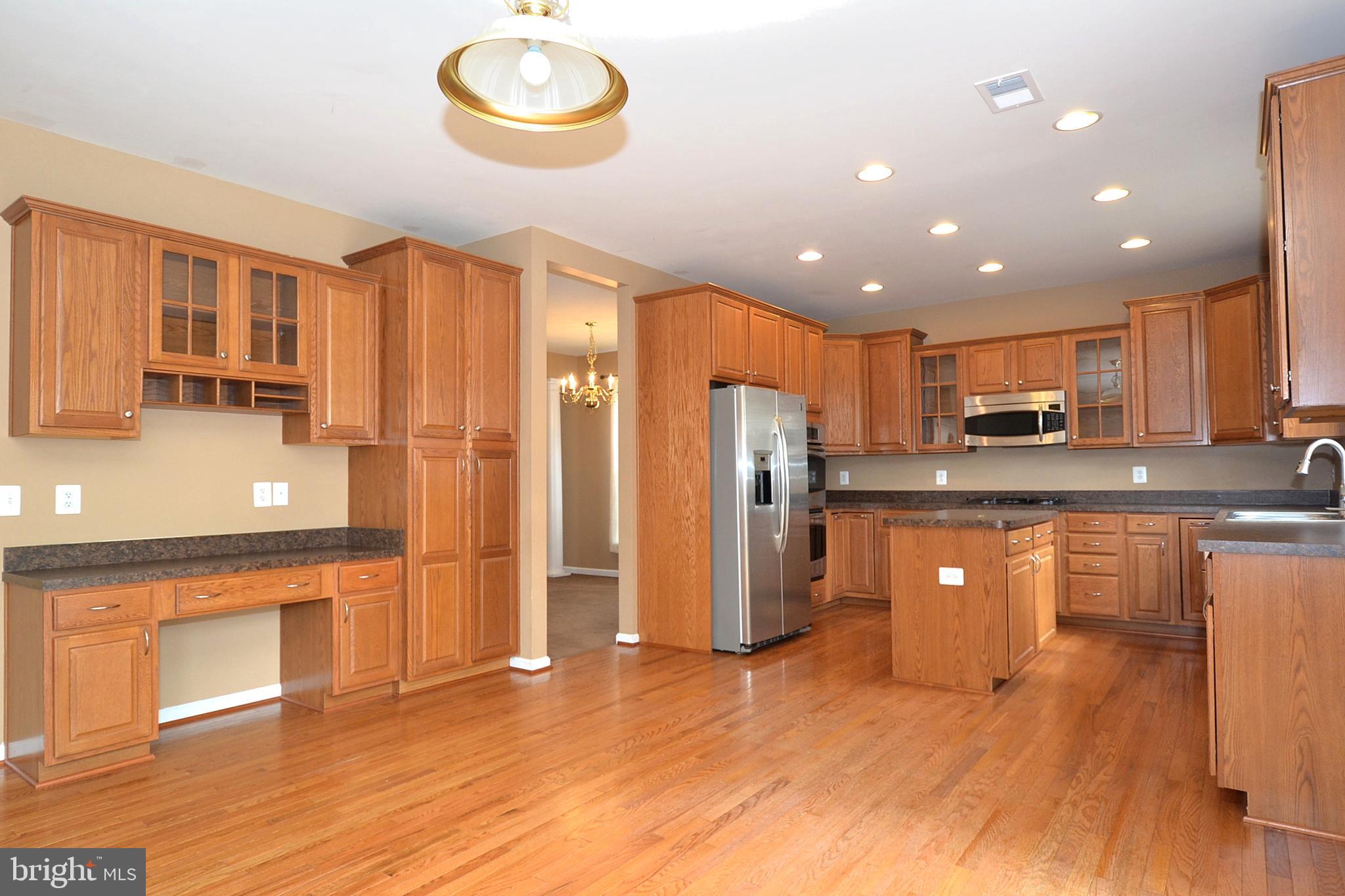 WESTBURY - Residential