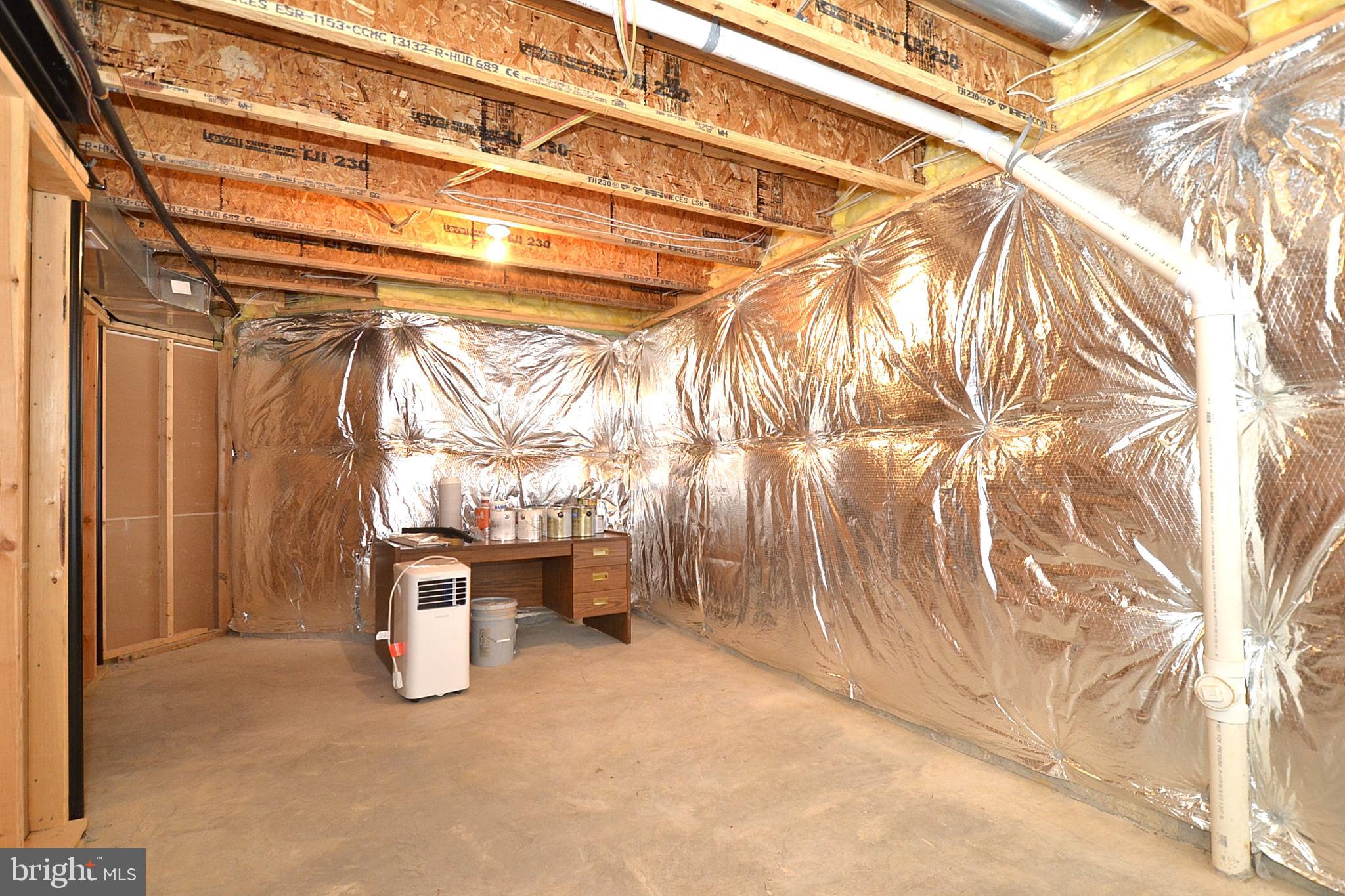 WESTBURY - Residential