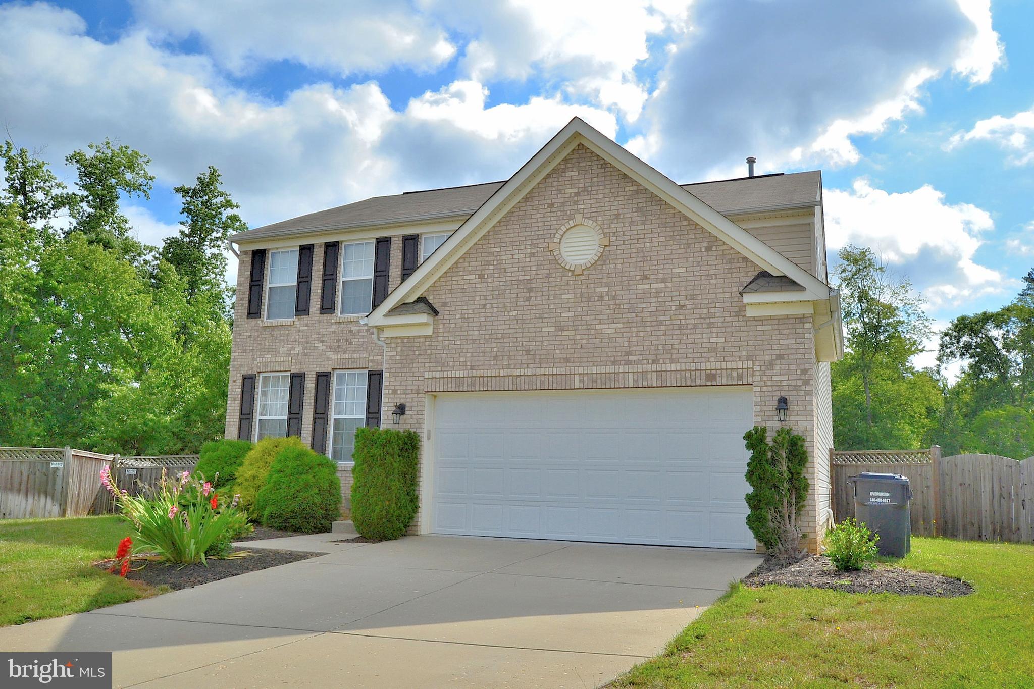 WESTBURY - Residential