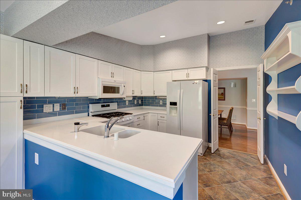 ROSSLARE RIDGE - Residential