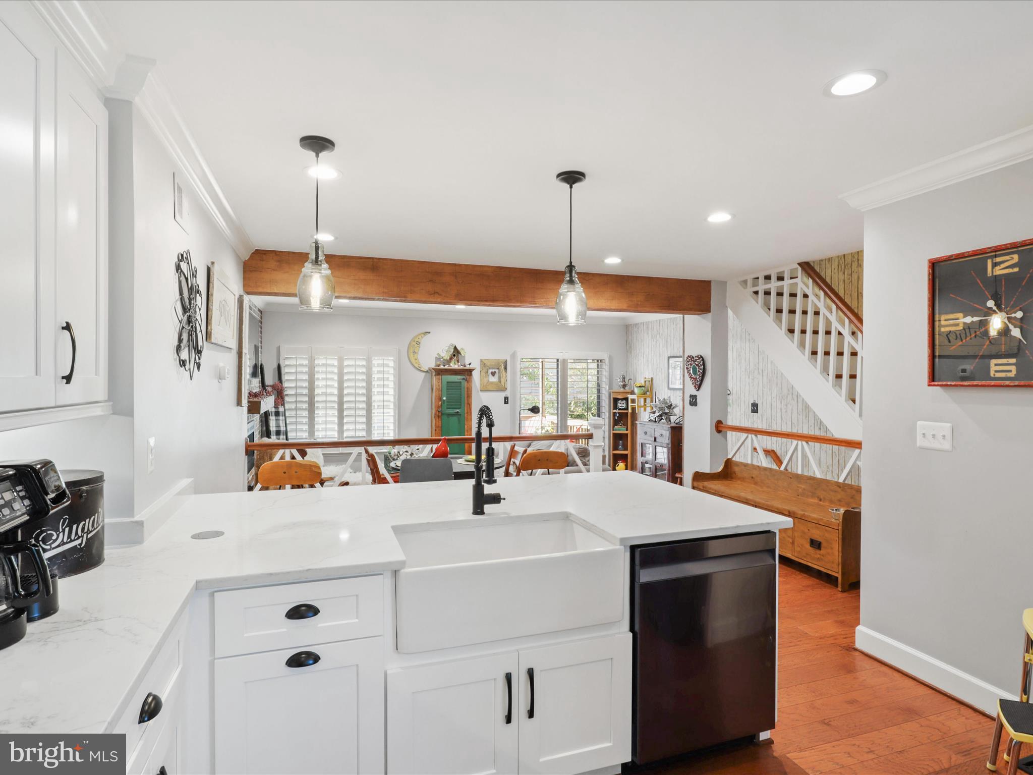 HUNTERS SQUARE - Residential