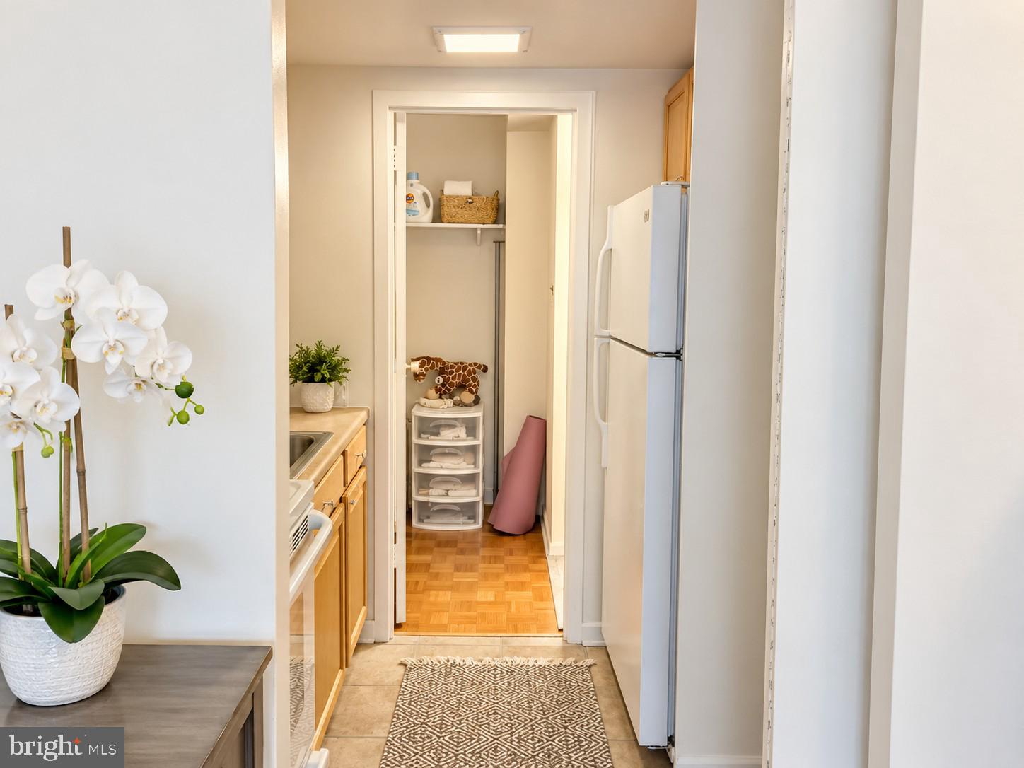 224 W RITTENHOUSE SQUARE 30 415B