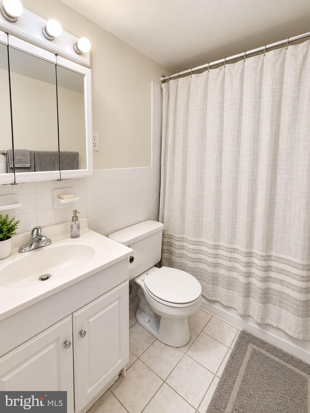 224 W RITTENHOUSE SQUARE 30 415B
