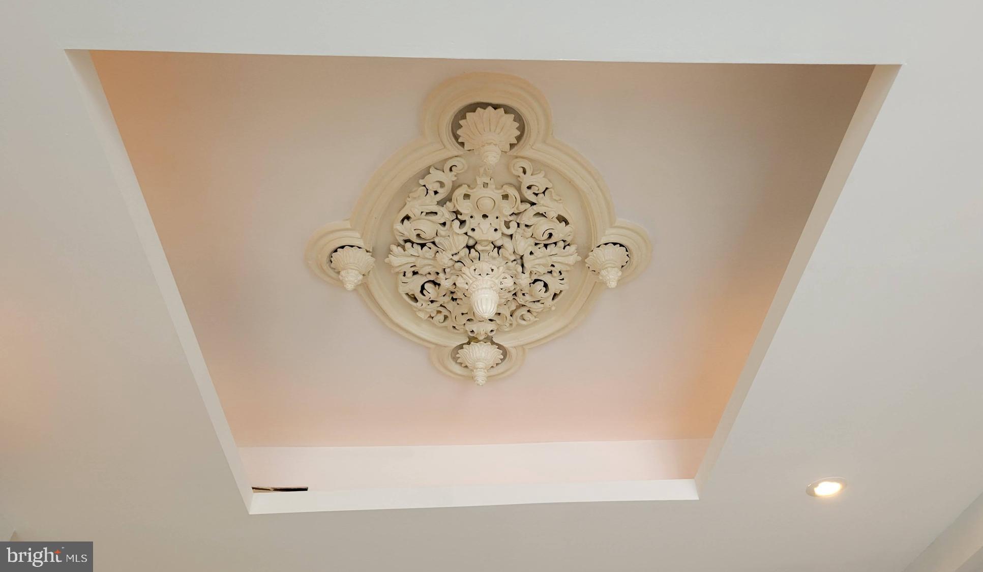 LEXINGTON MARKET - Residential Lease