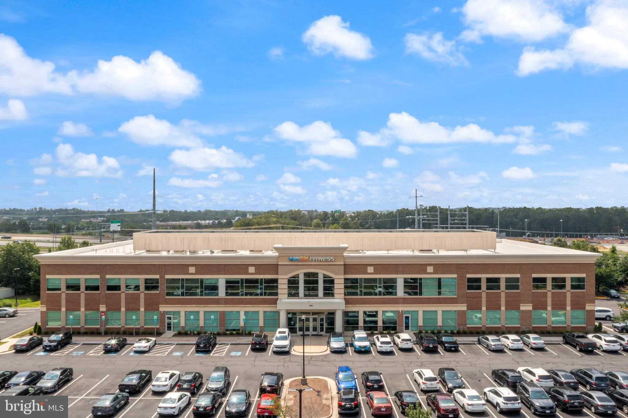 Gainesville, Virginia 20155, United States, 3 Bedrooms Bedrooms, ,4 BathroomsBathrooms,Residential,Pending,188819