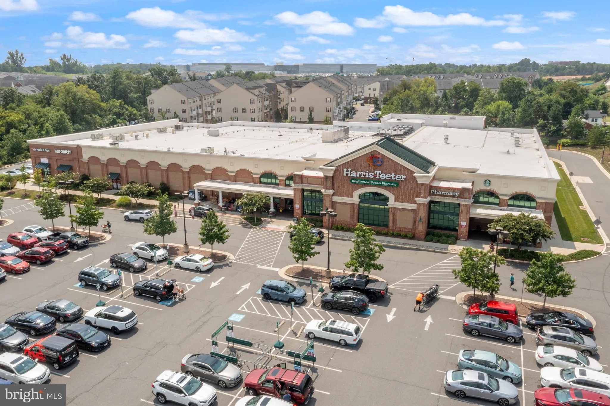 Gainesville, Virginia 20155, United States, 3 Bedrooms Bedrooms, ,4 BathroomsBathrooms,Residential,Pending,188819