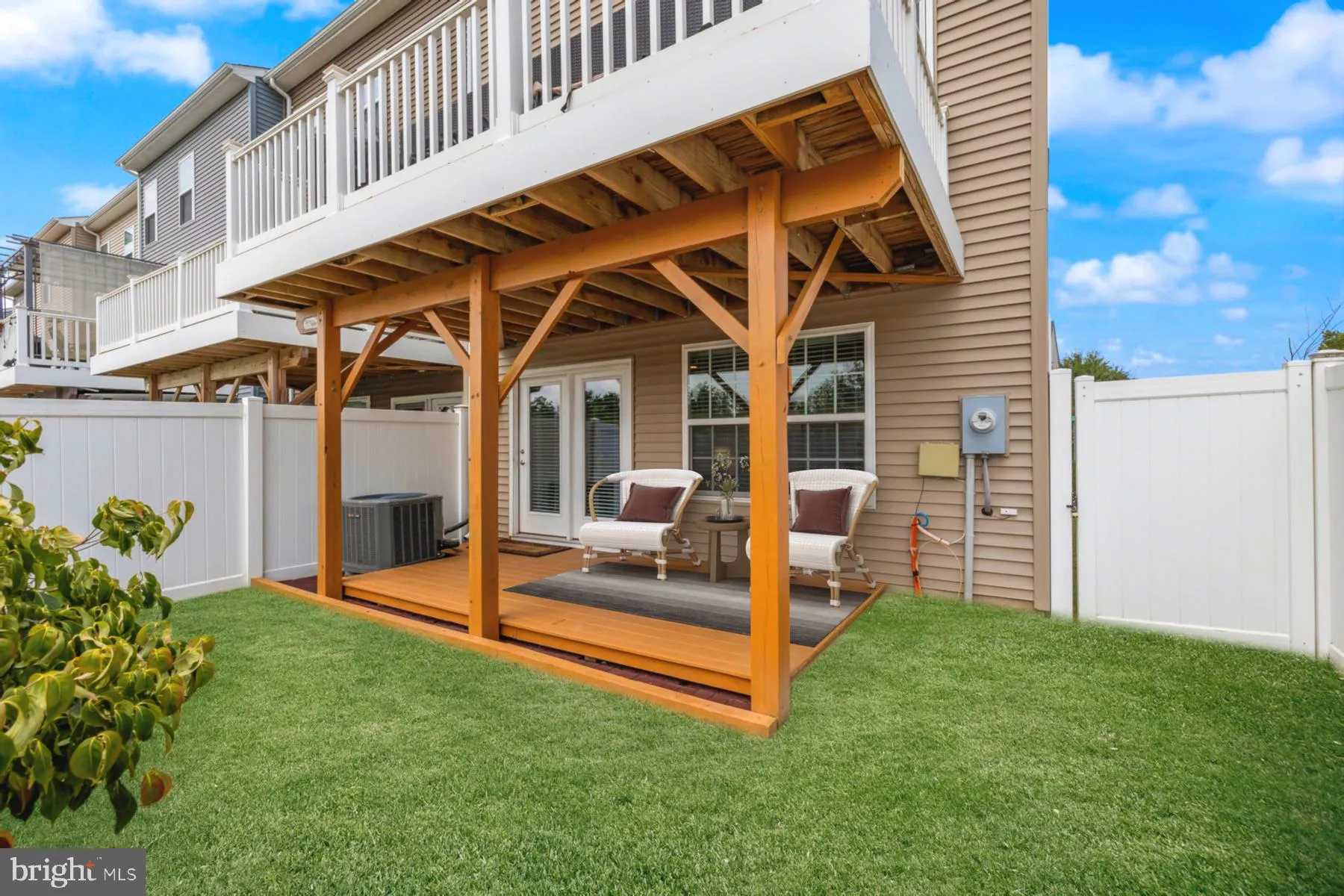 Gainesville, Virginia 20155, United States, 3 Bedrooms Bedrooms, ,4 BathroomsBathrooms,Residential,Pending,188819