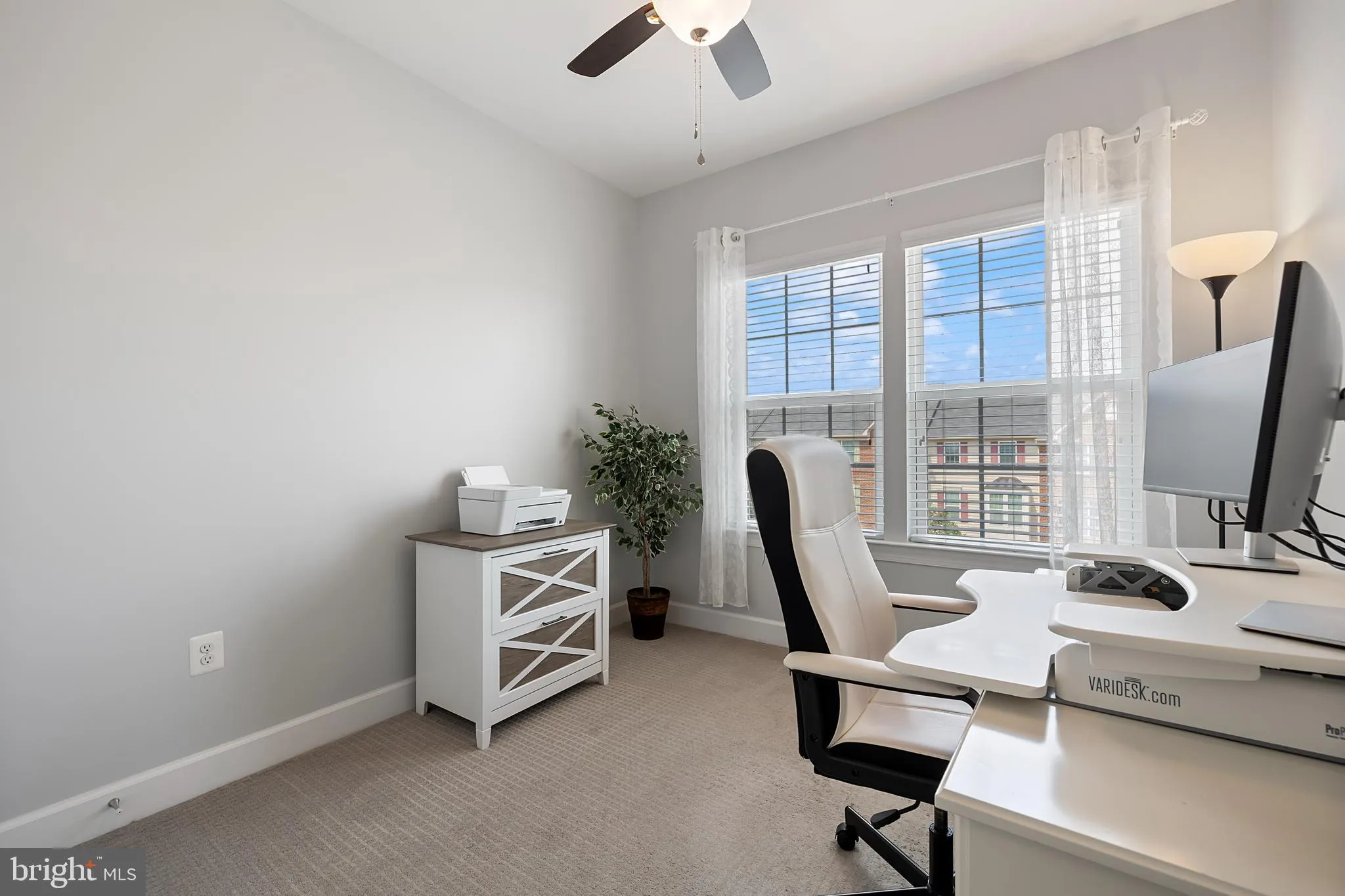 Gainesville, Virginia 20155, United States, 3 Bedrooms Bedrooms, ,4 BathroomsBathrooms,Residential,Pending,188819