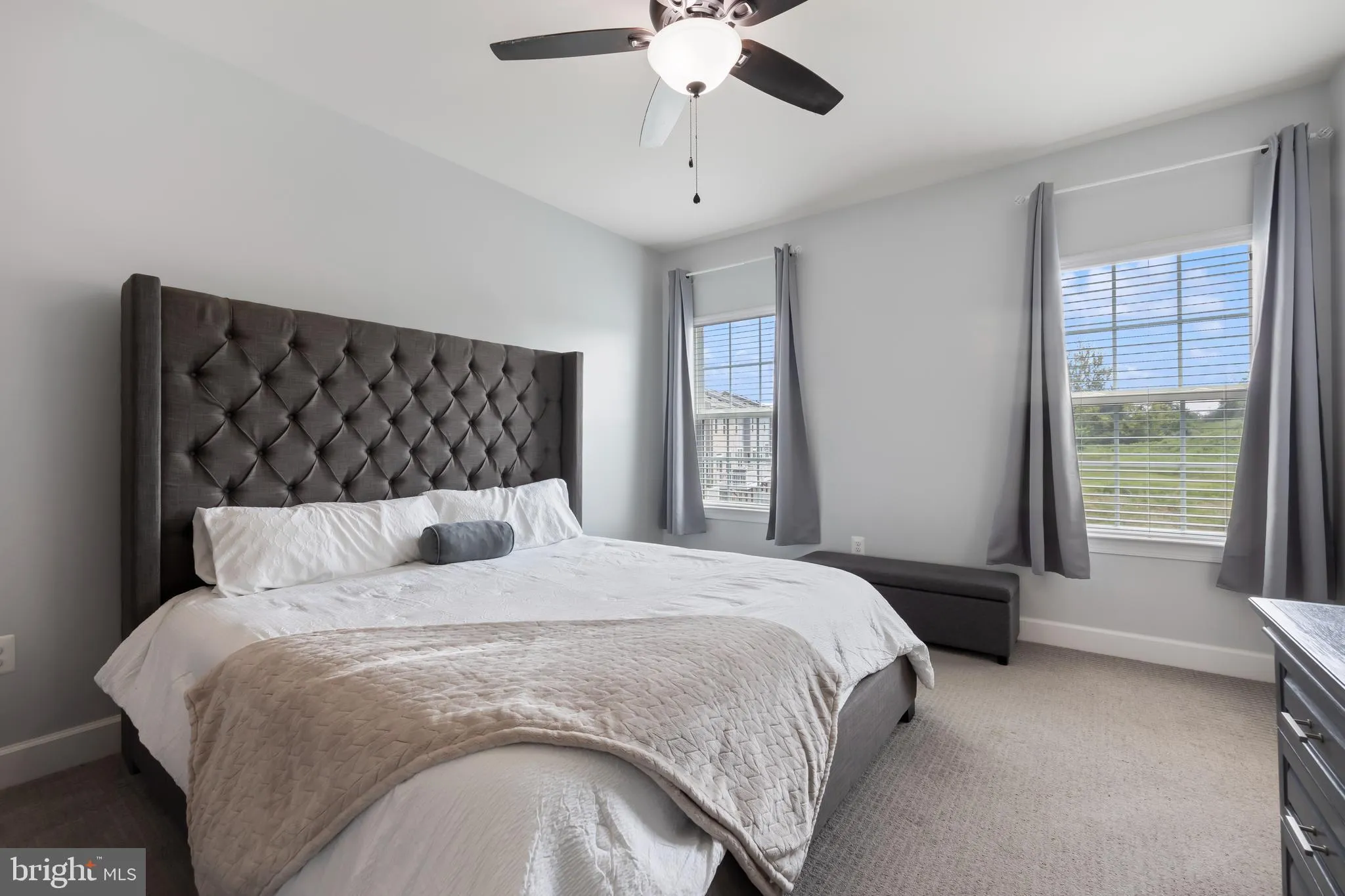 Gainesville, Virginia 20155, United States, 3 Bedrooms Bedrooms, ,4 BathroomsBathrooms,Residential,Pending,188819