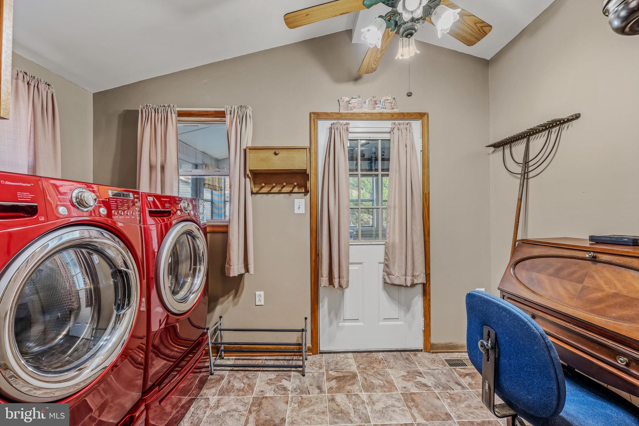 SLEEPY HOLLOW SUBDIVISION - Residential