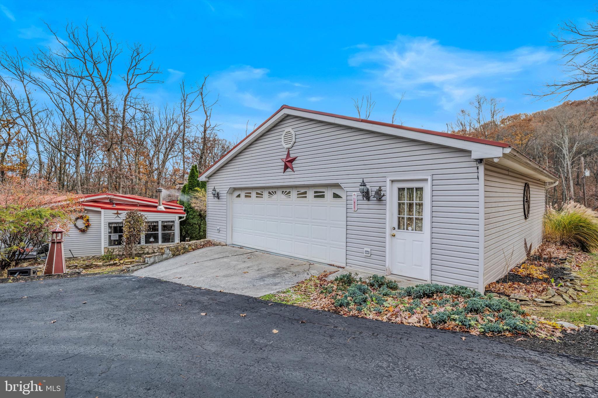 SLEEPY HOLLOW SUBDIVISION - Residential