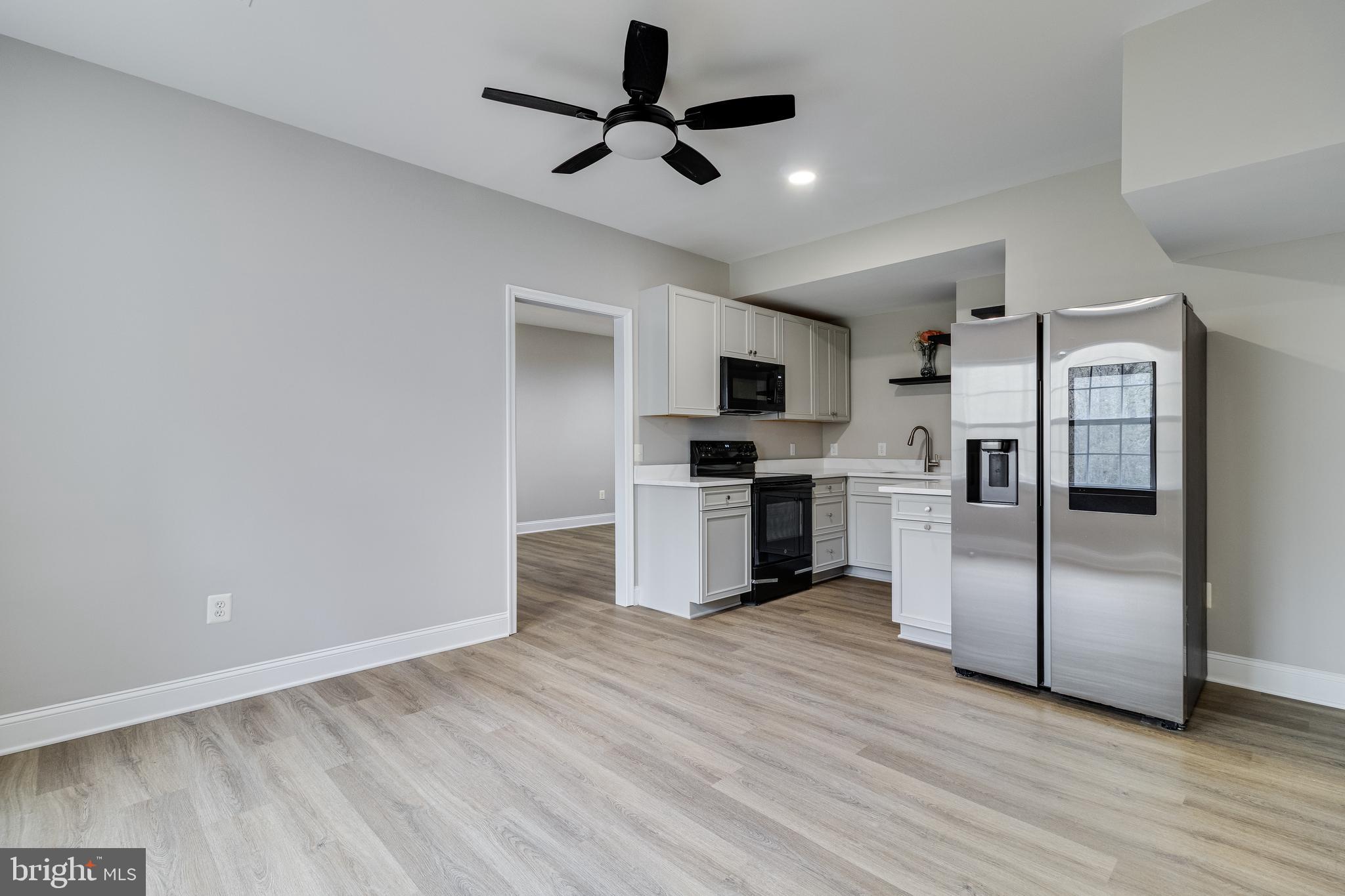 LONGMEADE - Residential