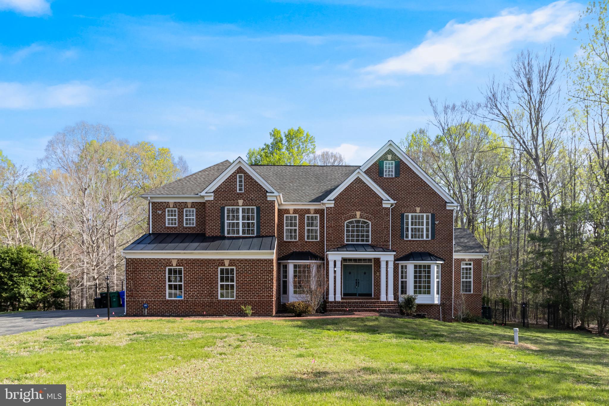 LONGMEADE - Residential