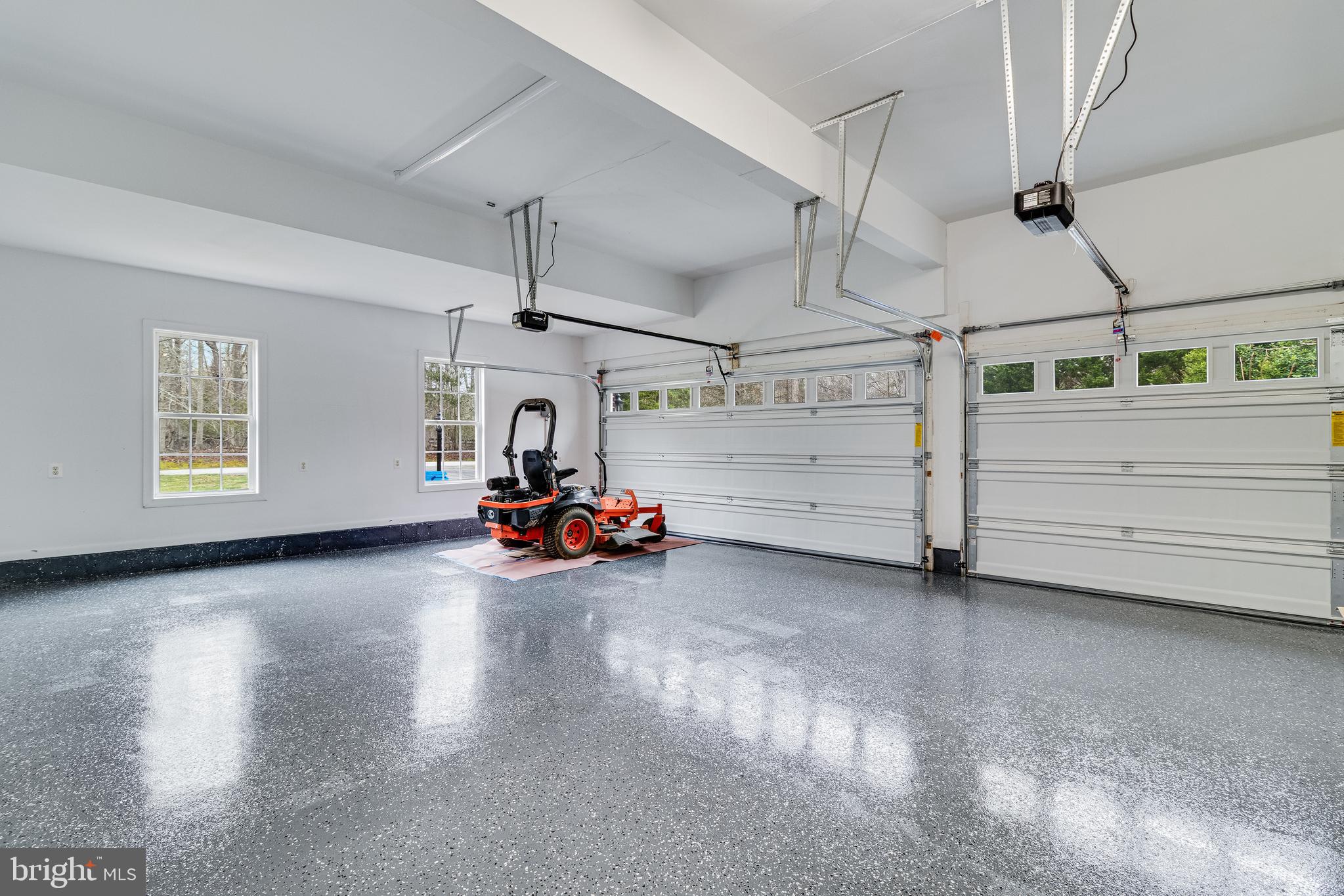 LONGMEADE - Residential