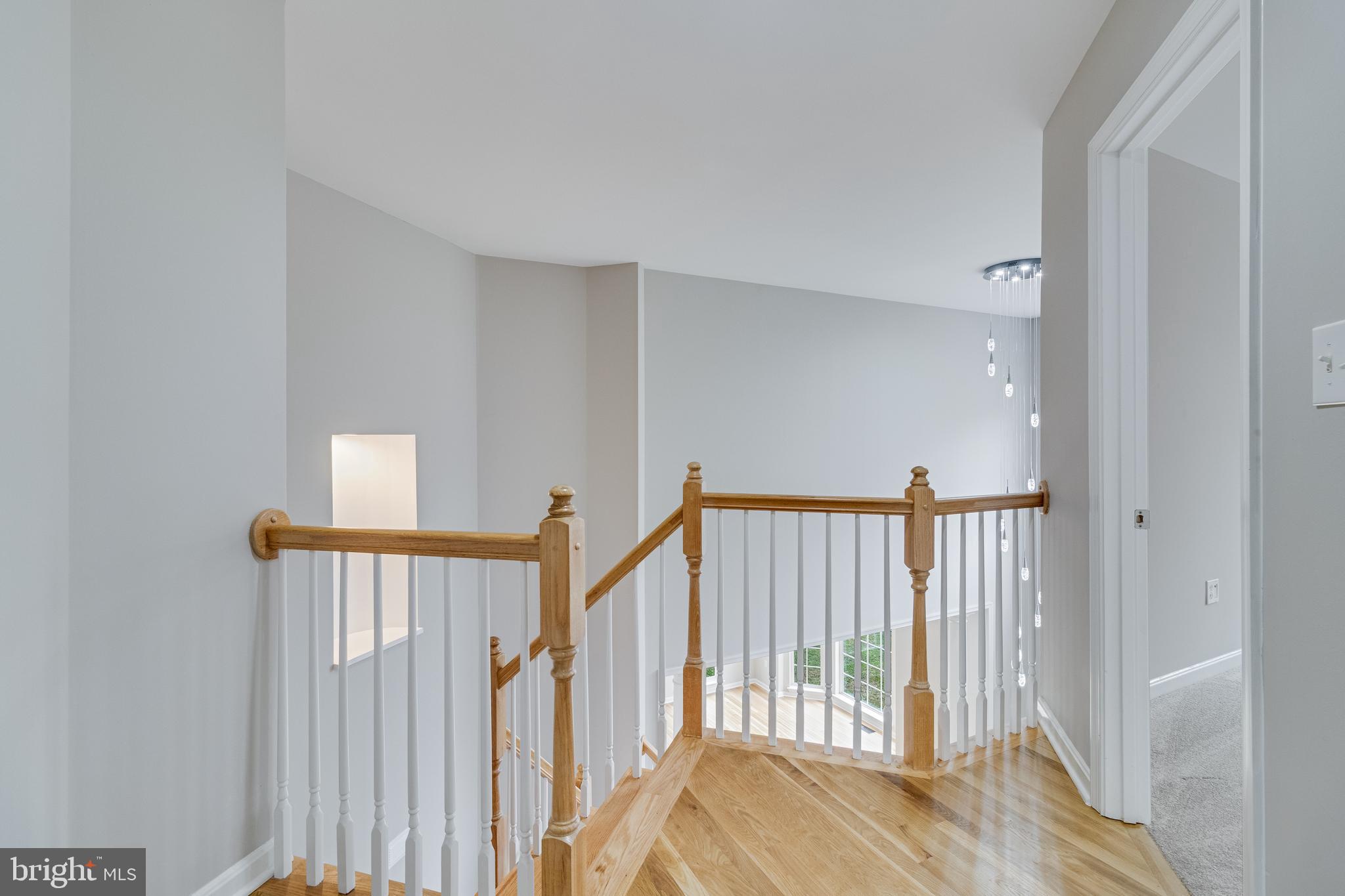 LONGMEADE - Residential