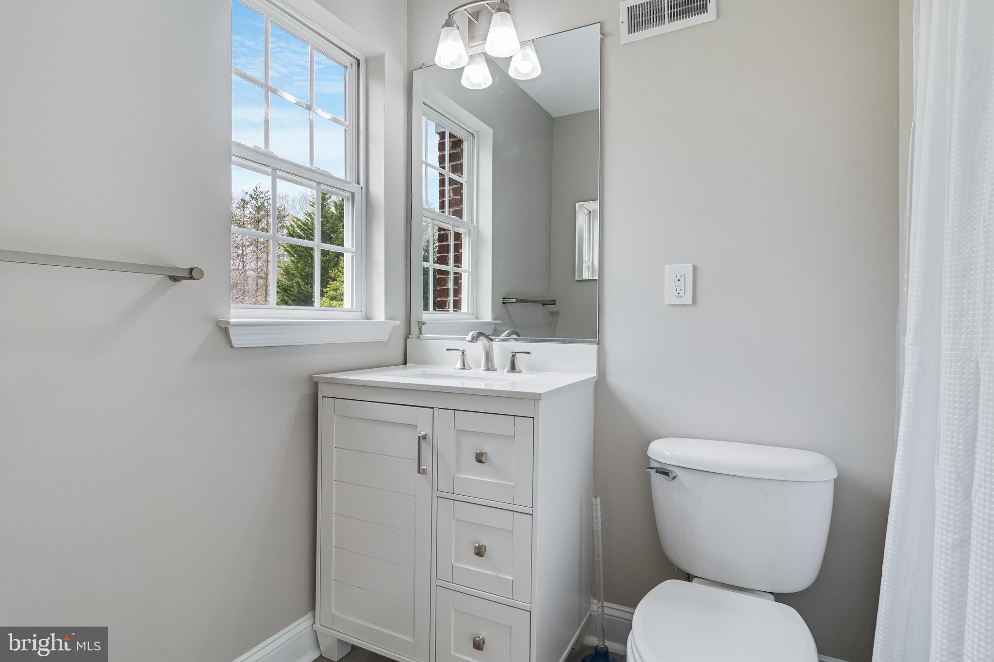 LONGMEADE - Residential