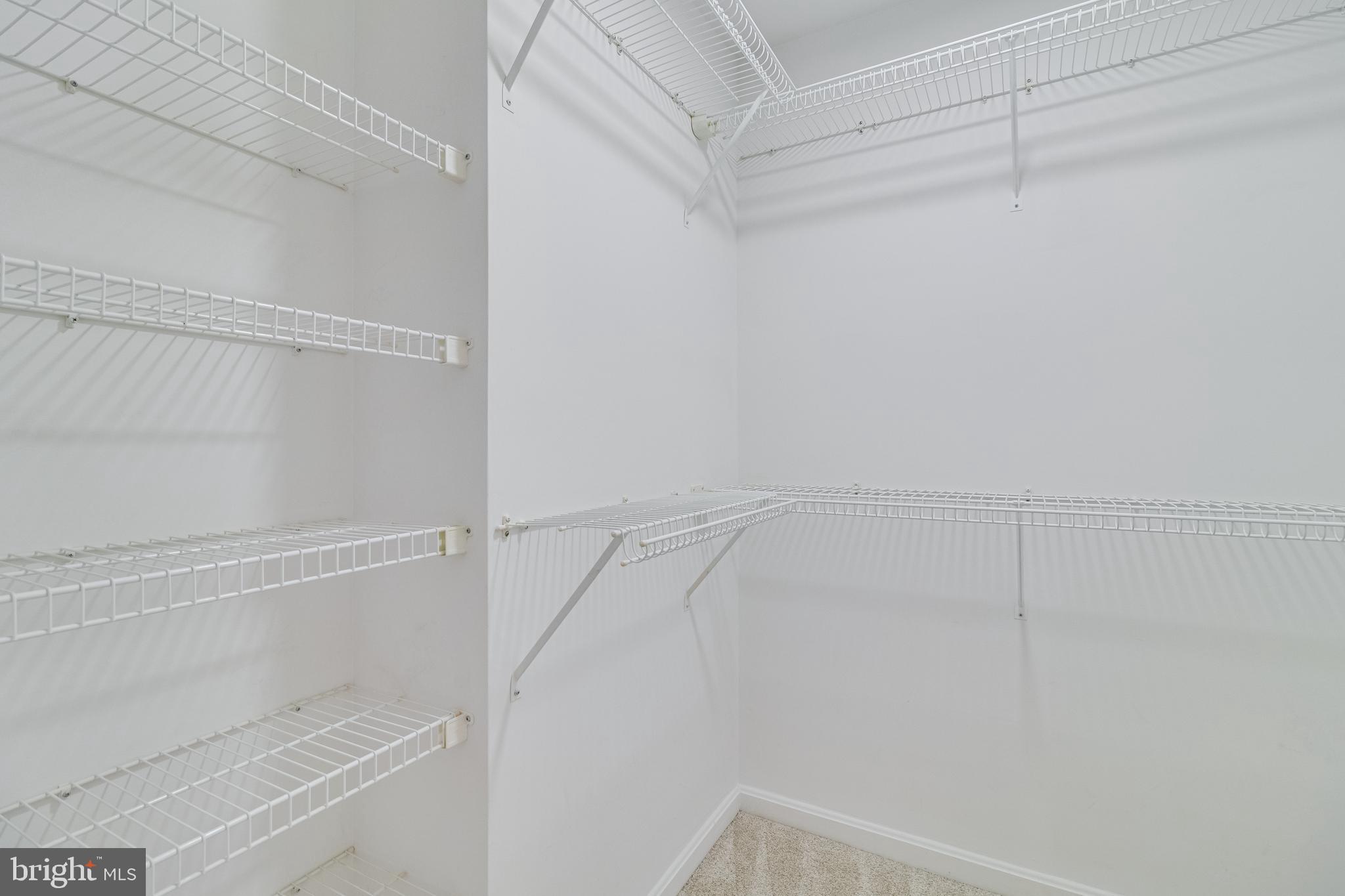 LONGMEADE - Residential