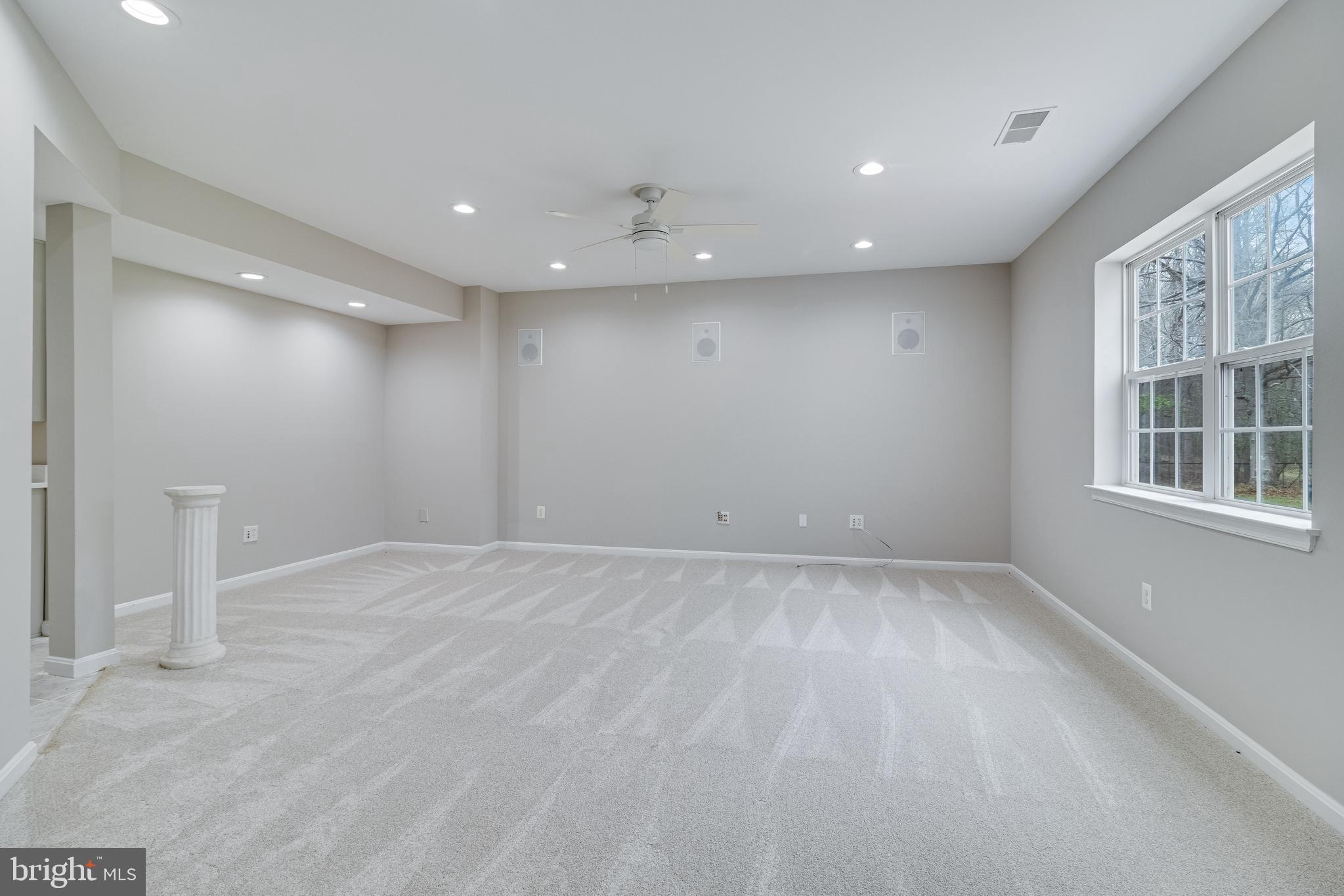 LONGMEADE - Residential