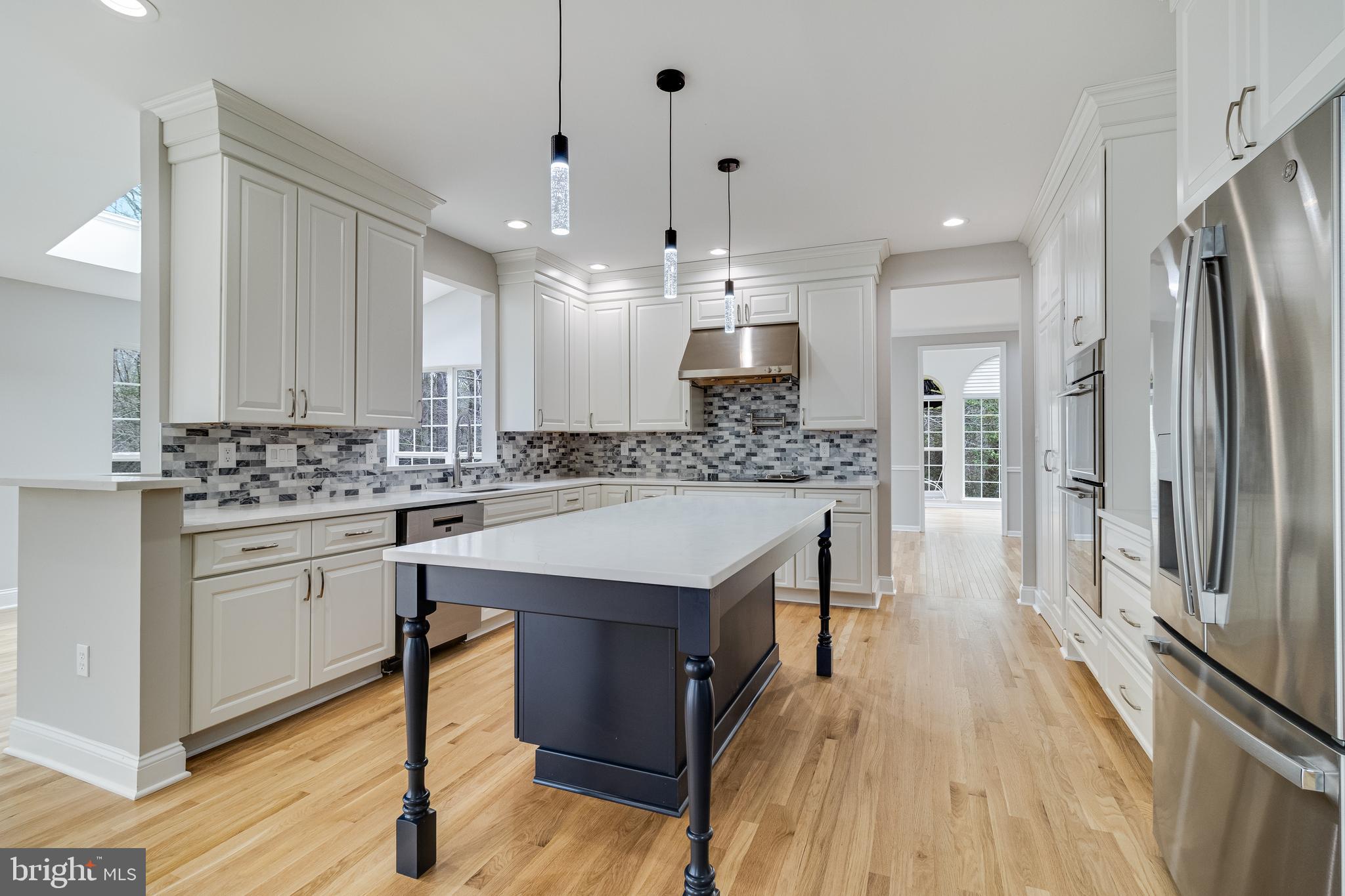 LONGMEADE - Residential