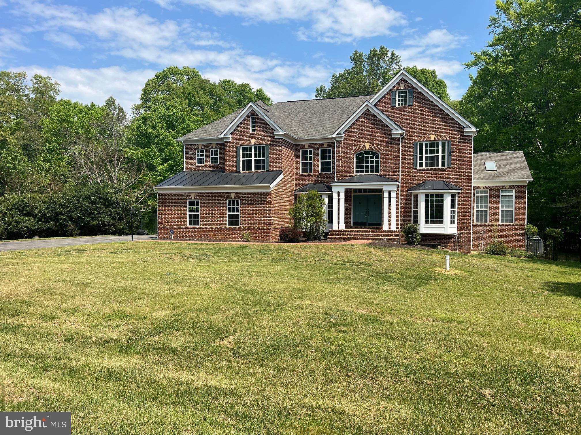 LONGMEADE - Residential