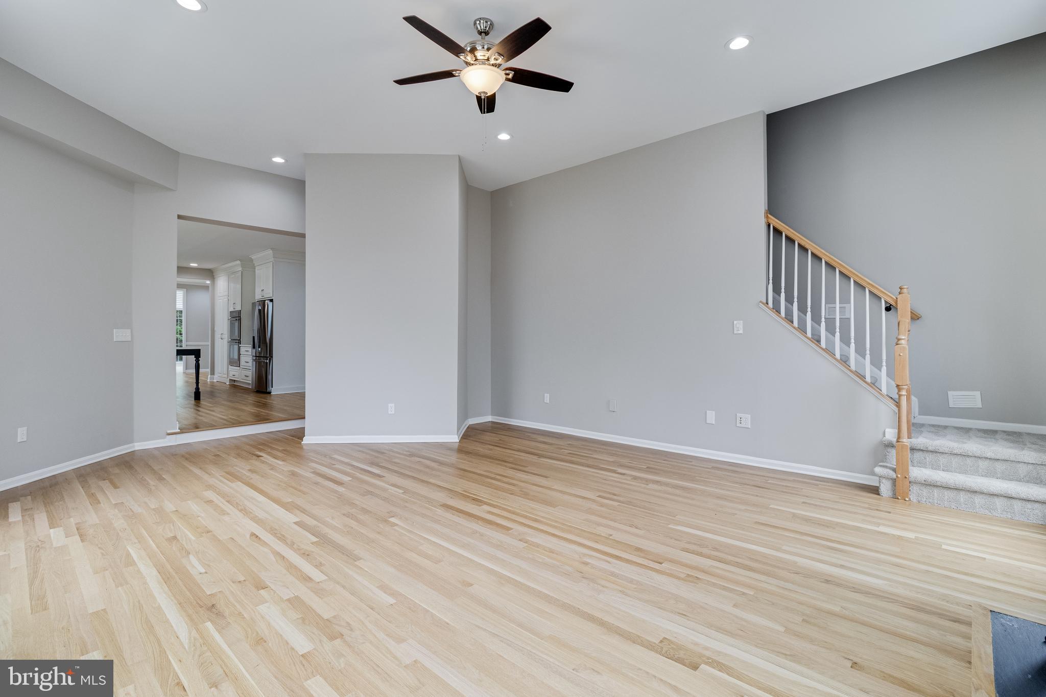 LONGMEADE - Residential