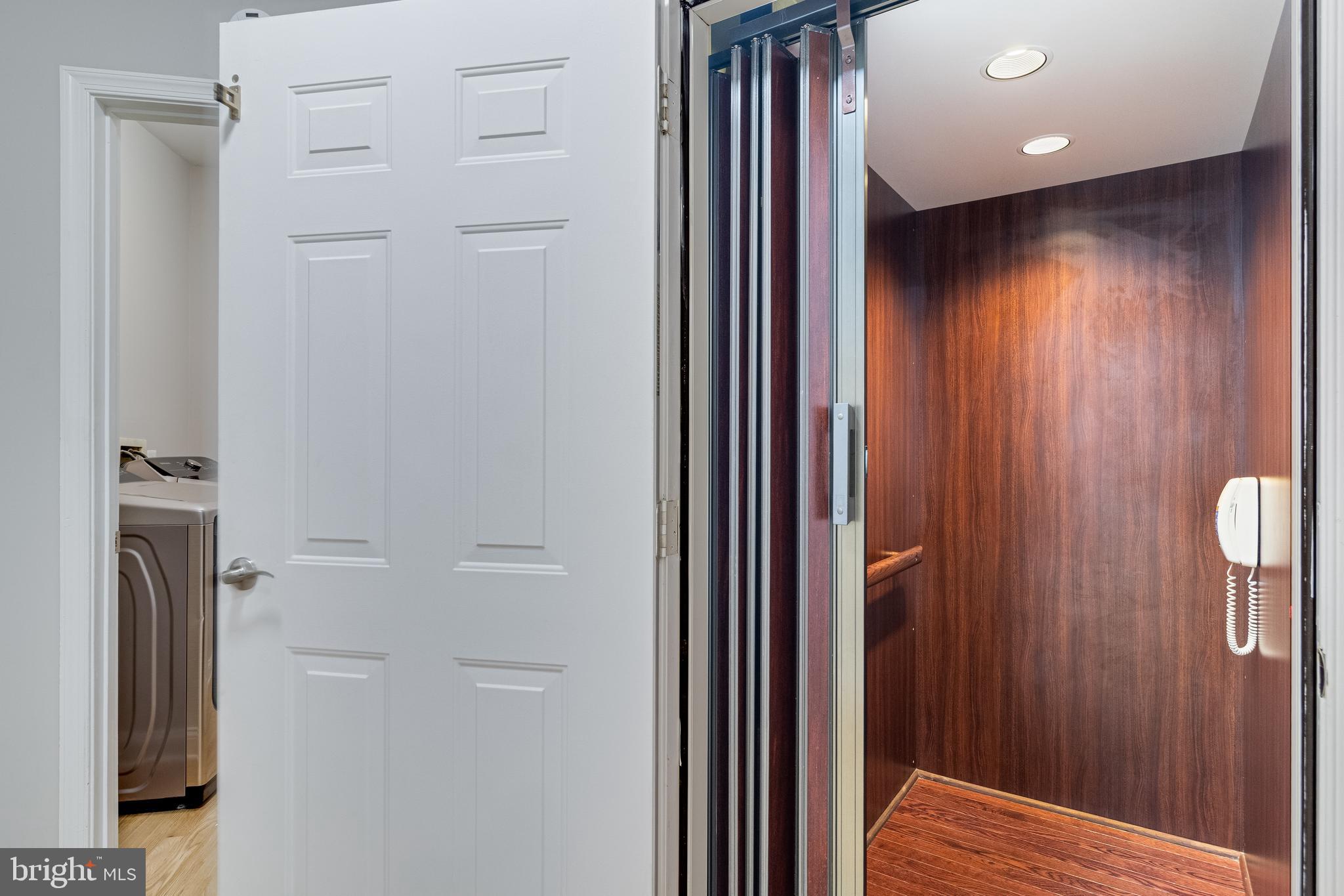 LONGMEADE - Residential