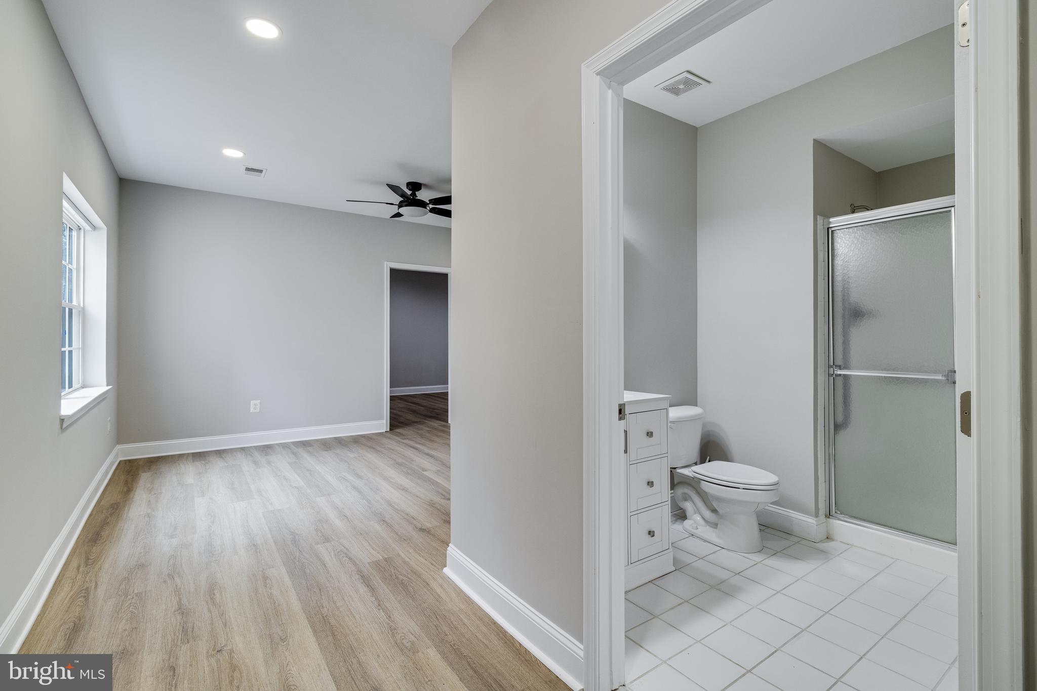 LONGMEADE - Residential