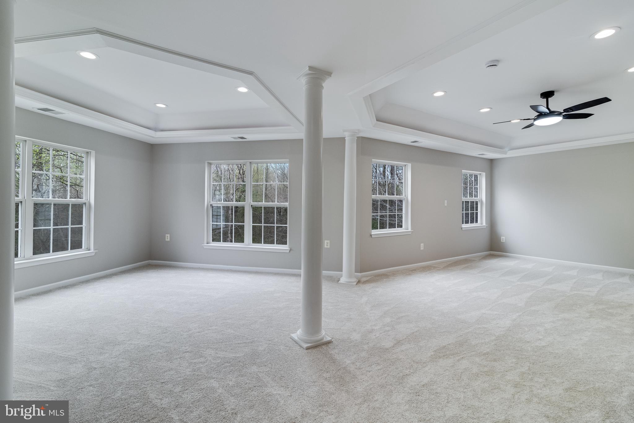 LONGMEADE - Residential