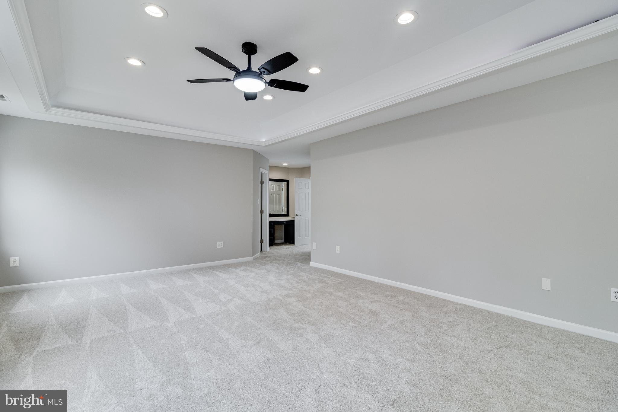 LONGMEADE - Residential